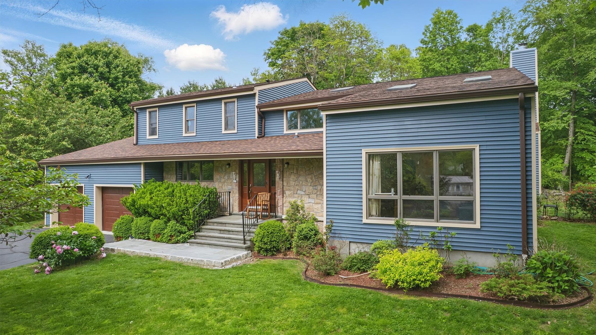 #1 photo, 5 Fairgreen Court, Cortlandt Manor , NY 10567