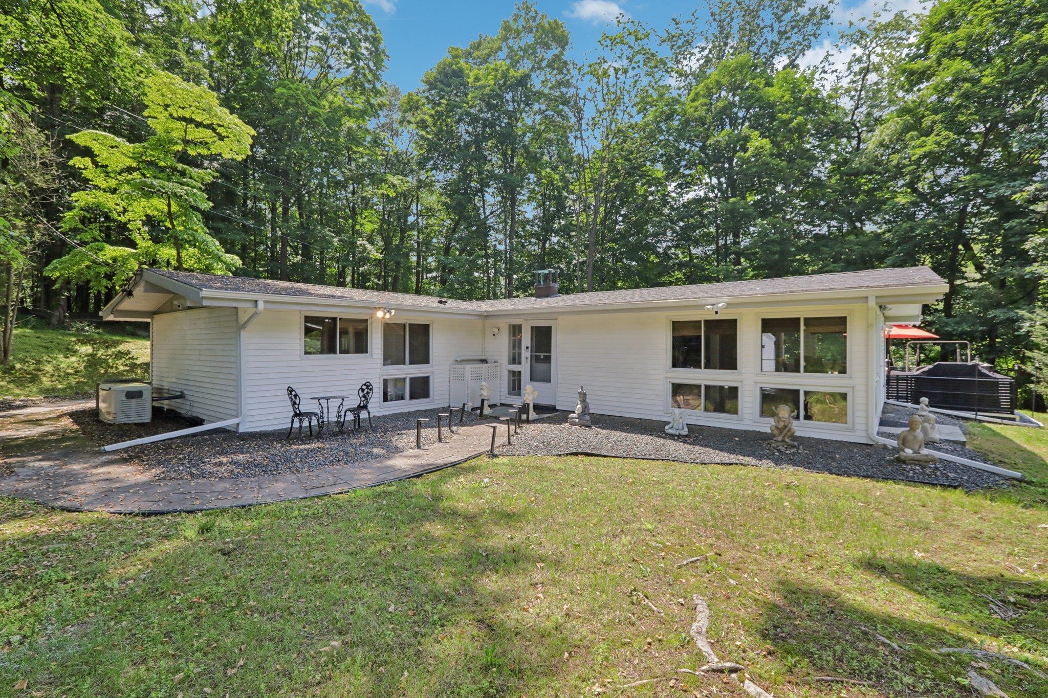 #1 photo, 44 White House Road, White Plains , NY 10607