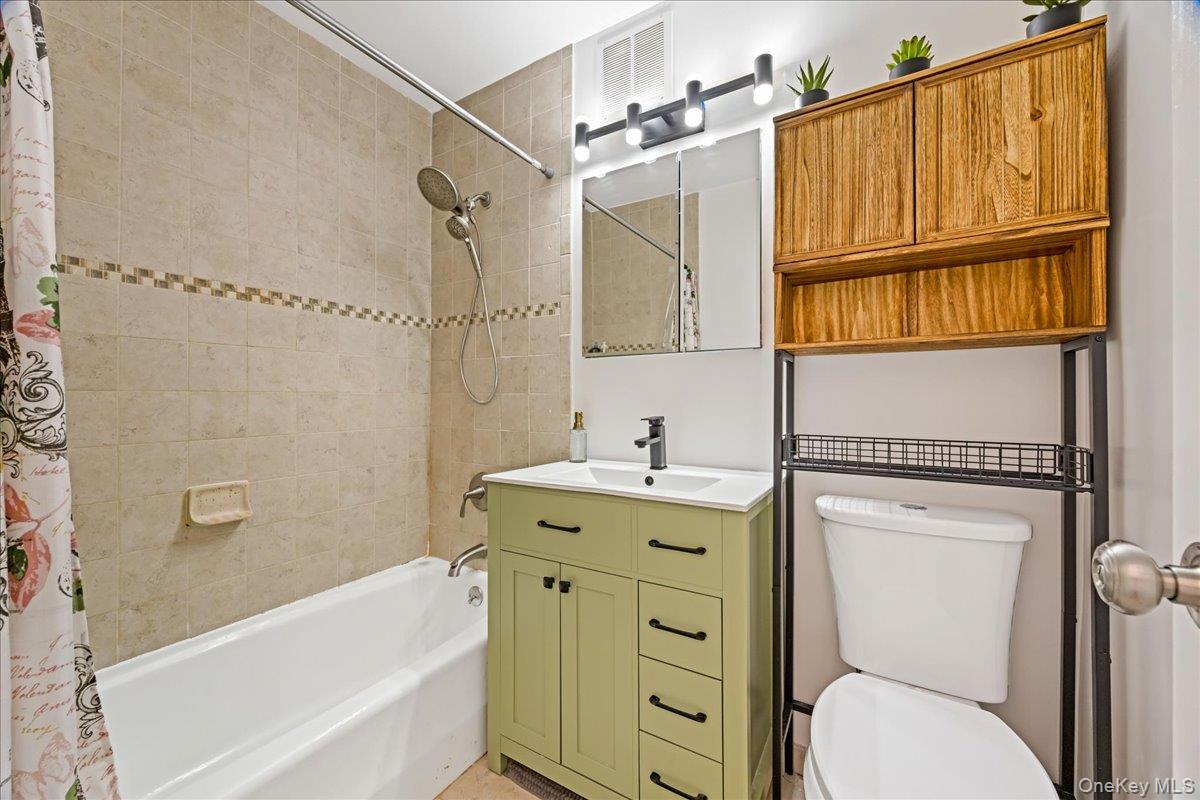 #16 photo, 2736 Independence Avenue, 布朗士 Bronx , NY 10463