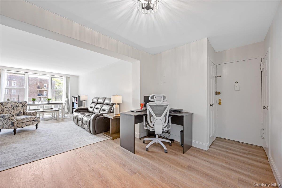 #19 photo, 2736 Independence Avenue, 布朗士 Bronx , NY 10463