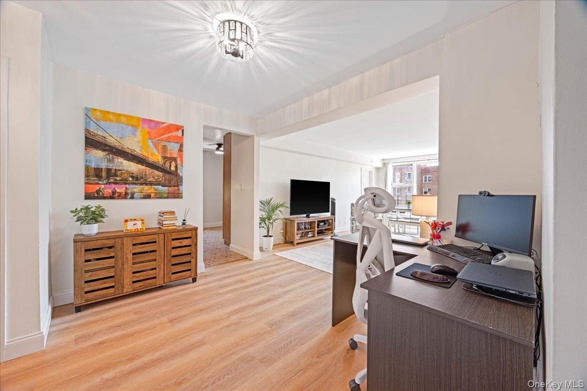 #20 photo, 2736 Independence Avenue, 布朗士 Bronx , NY 10463