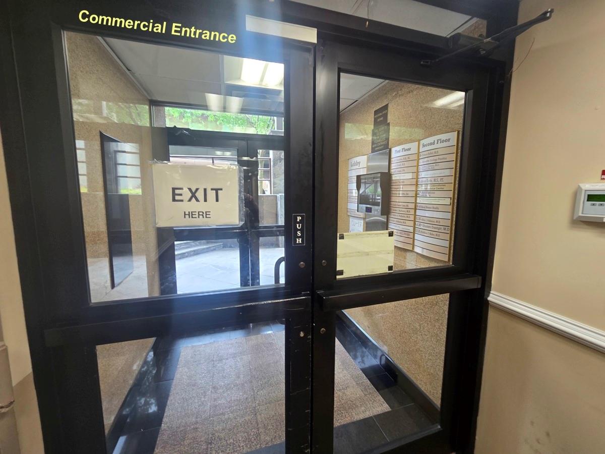 #12 photo, 92-29 Queens Boulevard Queens Boulevard, クイーンズ区 Rego Park , NY 11374