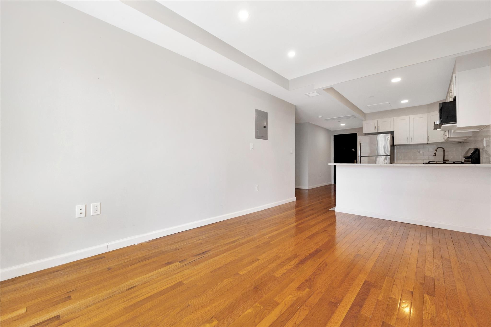 #20 photo, 148-36 89th Avenue, Jamaica , NY 11435