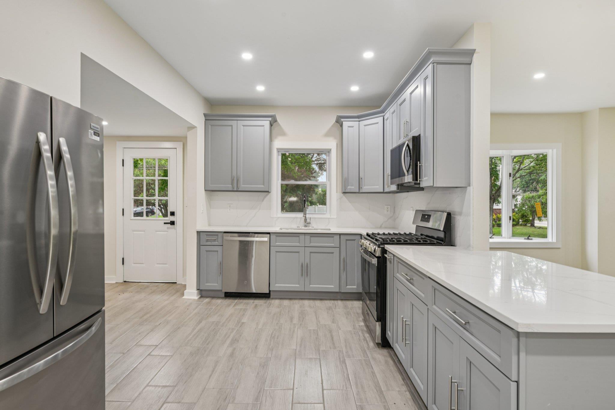 #10 photo, 1293 Pulaski Road, サフォーク郡 East Northport , NY 11731