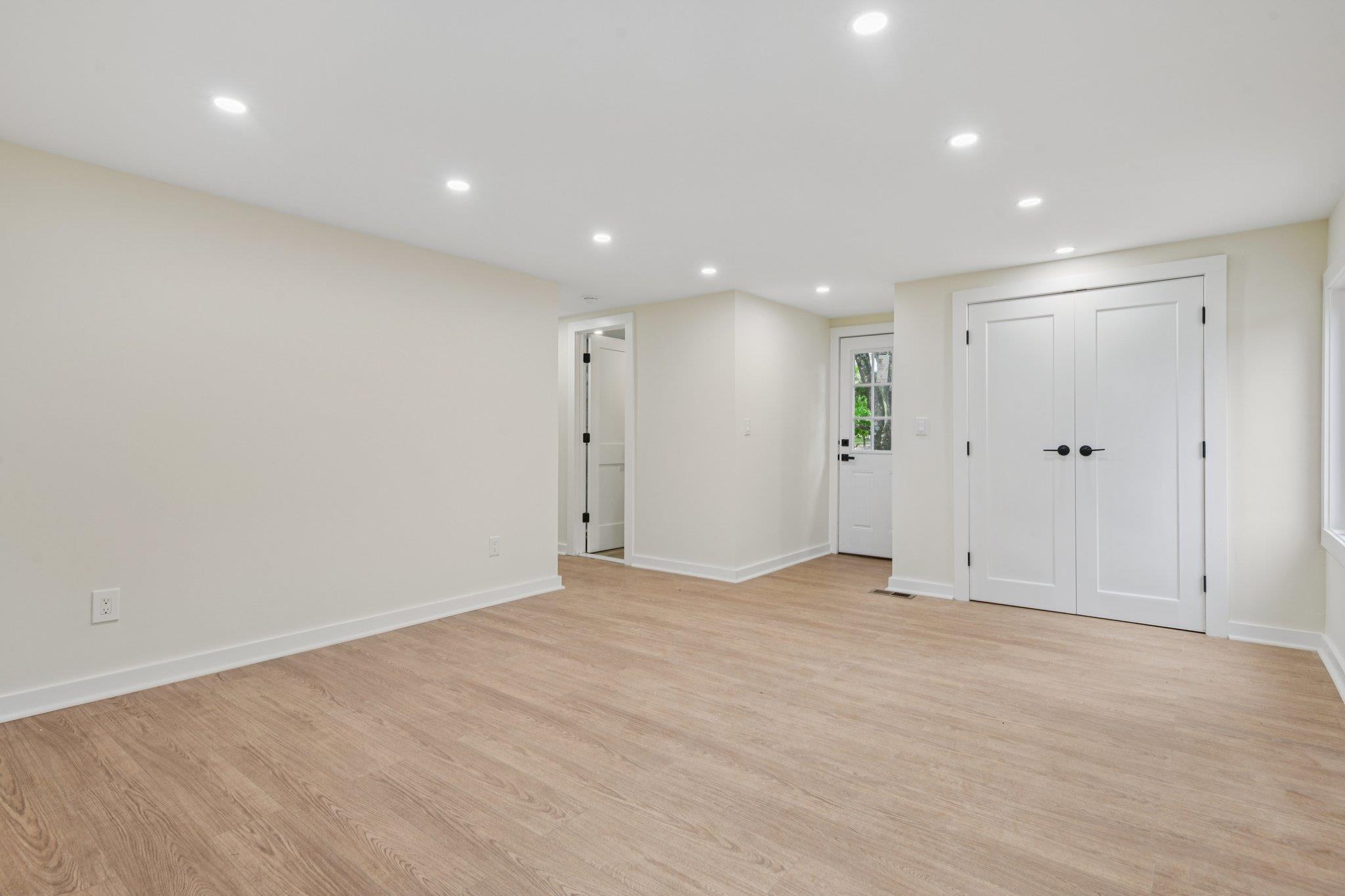 #17 photo, 1293 Pulaski Road, サフォーク郡 East Northport , NY 11731