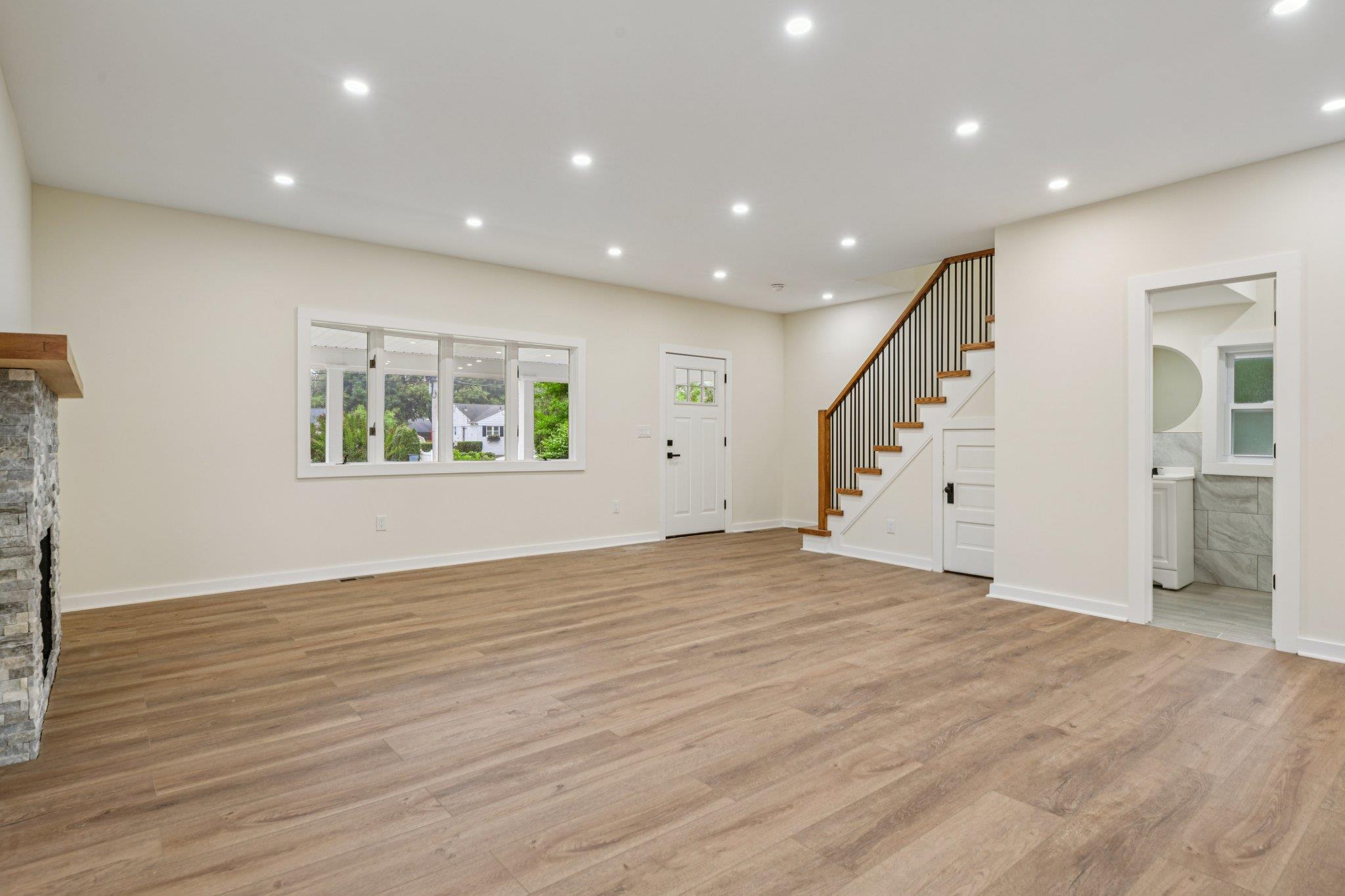 #7 photo, 1293 Pulaski Road, サフォーク郡 East Northport , NY 11731