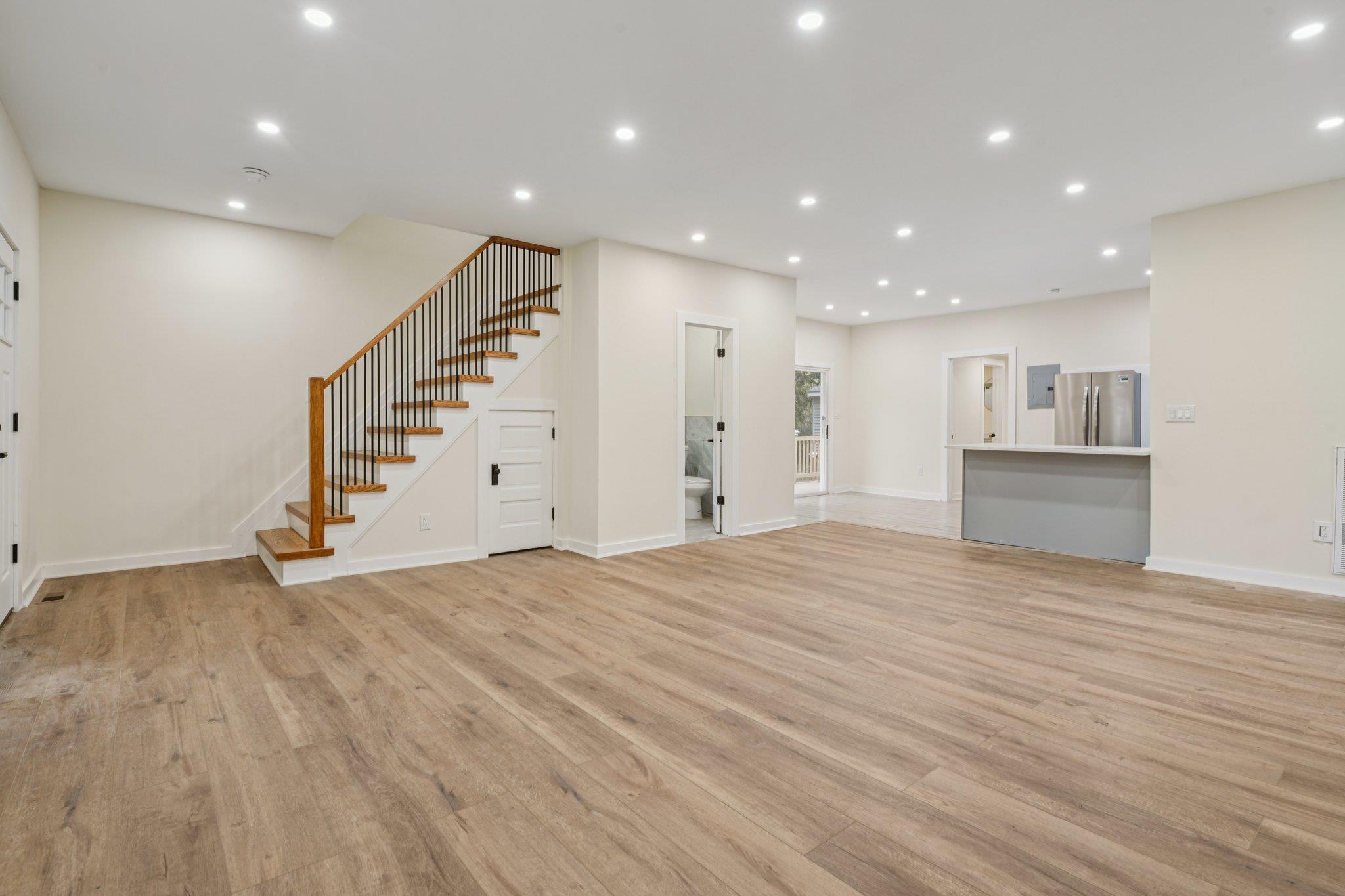 #8 photo, 1293 Pulaski Road, サフォーク郡 East Northport , NY 11731