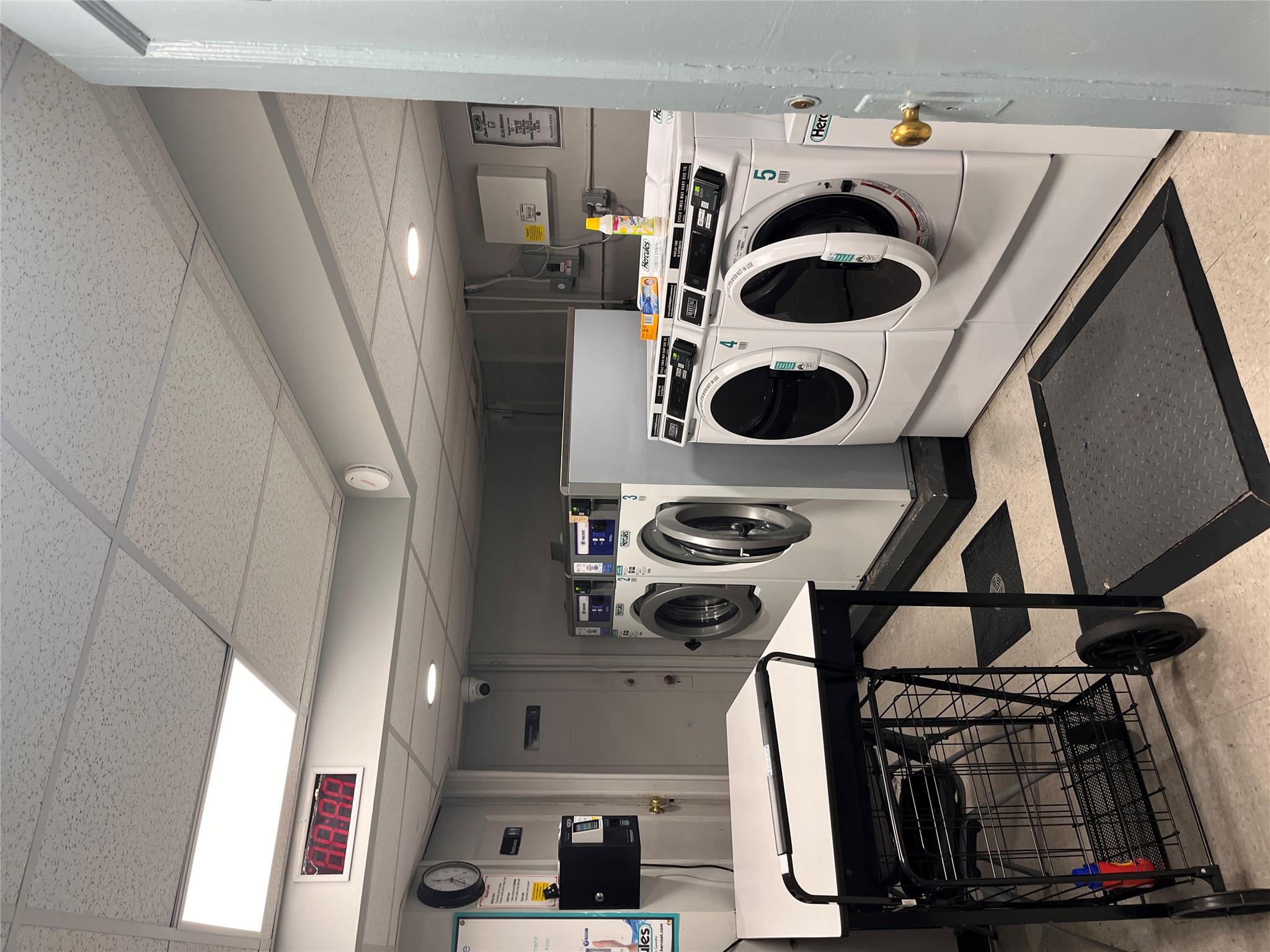 #6 photo, 9941 64th Ave, クイーンズ区 Rego Park , NY 11374