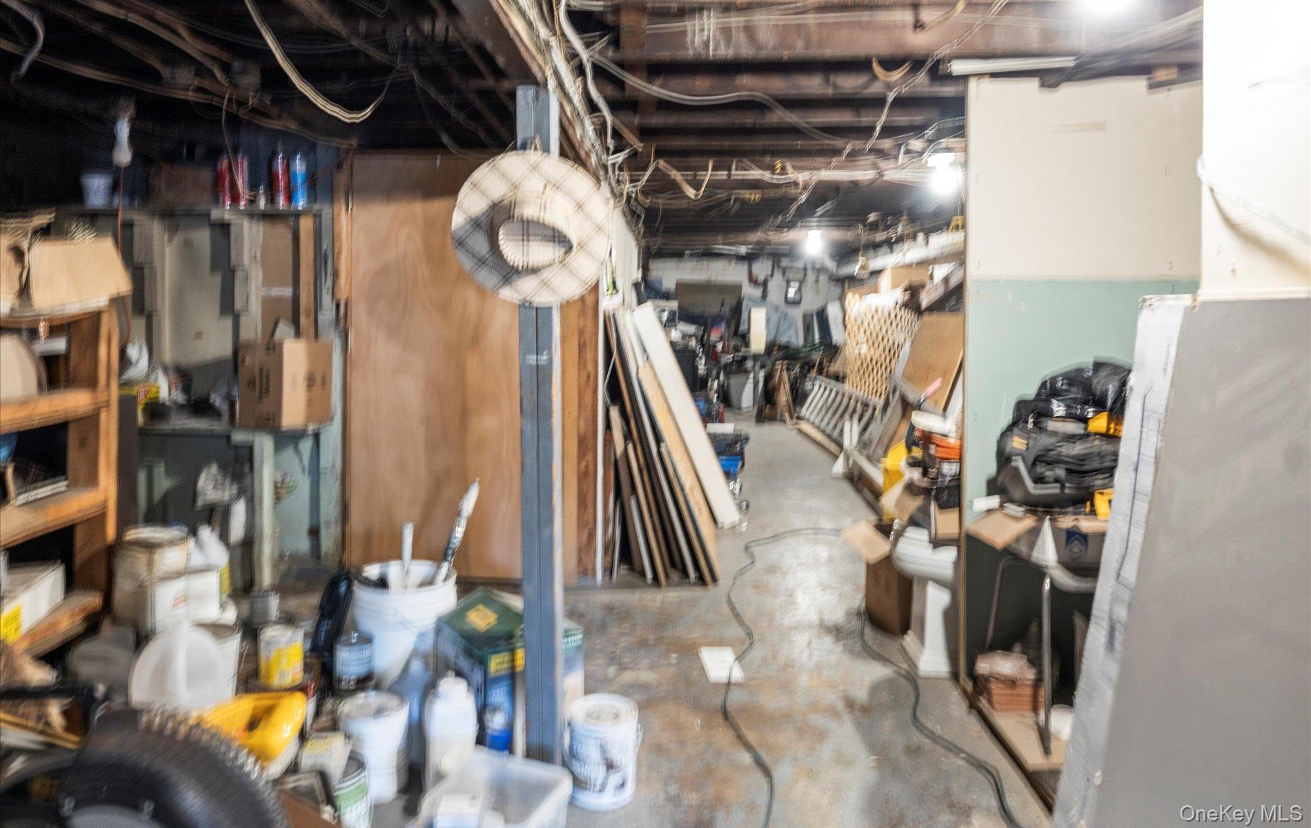 #15 photo, 2092-2096 Grand Avenue, ناسو Baldwin , NY 11510