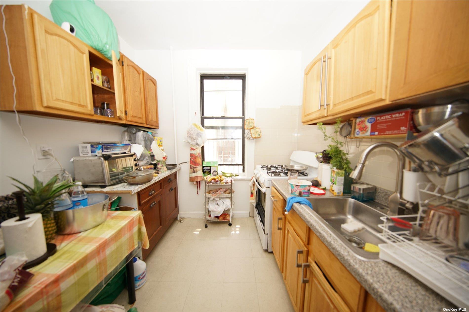 #6 photo, 40-45 99th Street, クイーンズ区 Corona , NY 11368