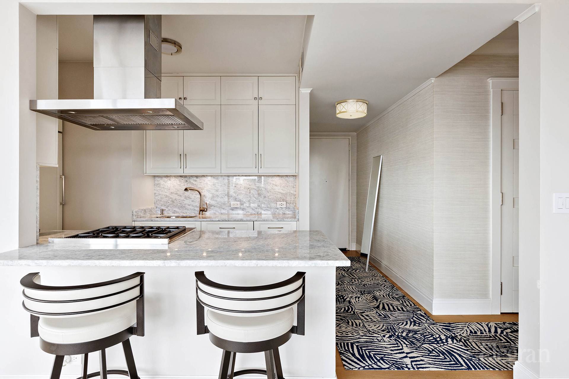 #6 photo, 200 E 69th Street, Upper East Side , NY 10021