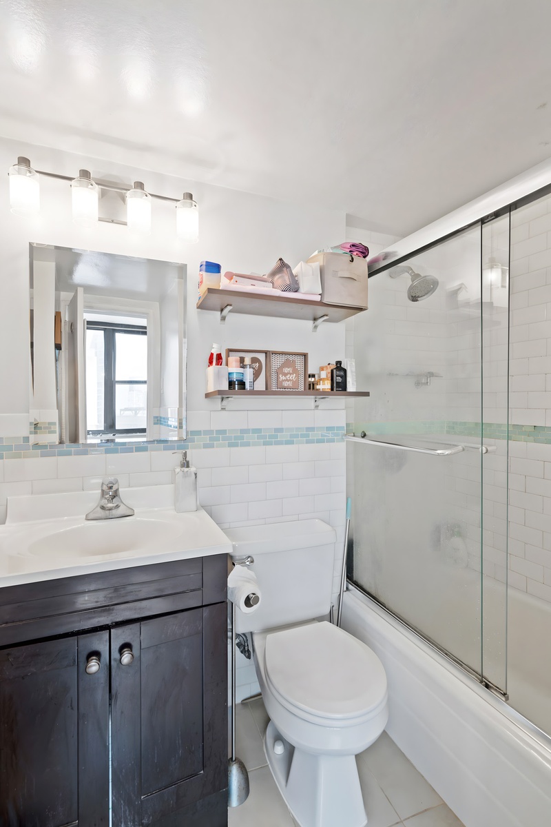 #6 photo, 225 E 36th Street, マンハッタン Murray Hill , NY 10016