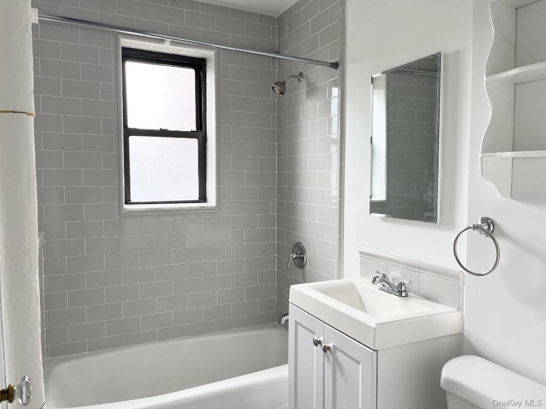 #13 photo, 604 Tompkins Avenue, Mamaroneck , NY 10543