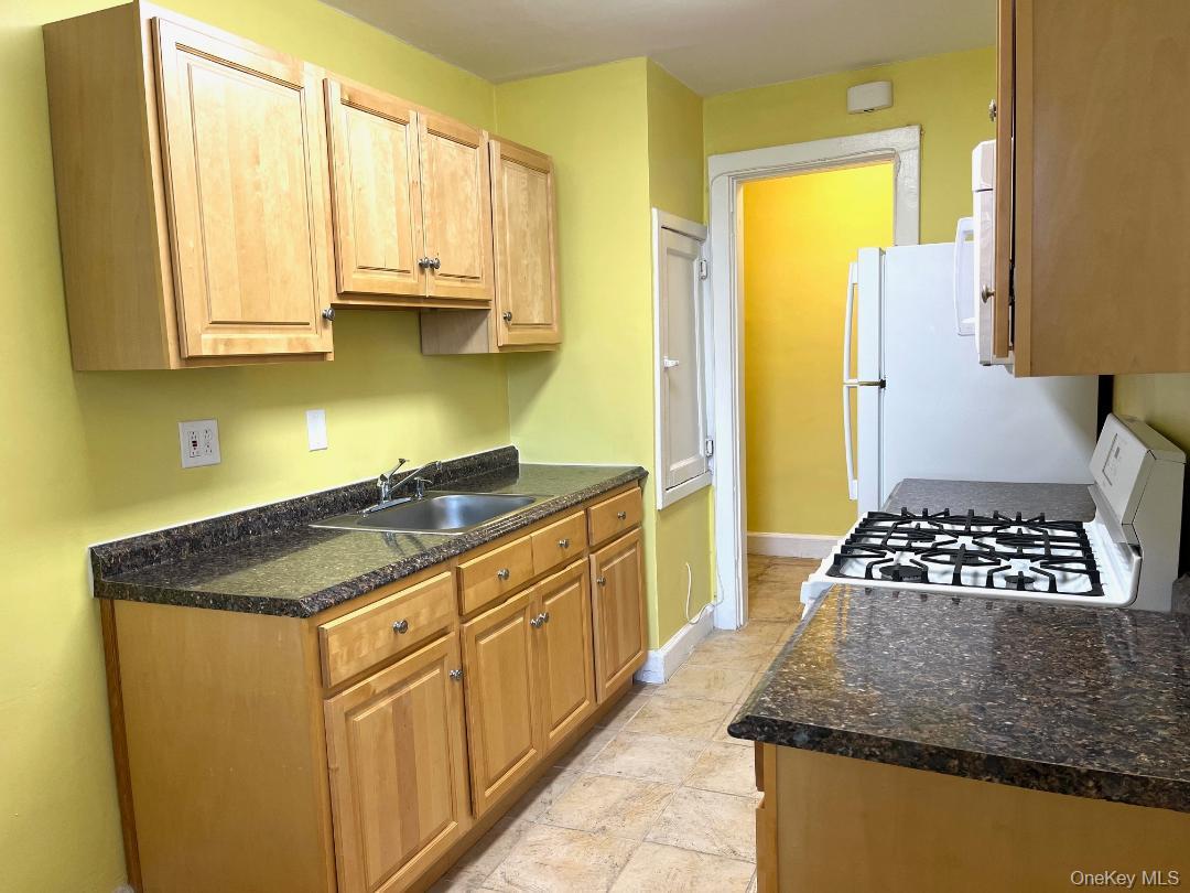 #5 photo, 604 Tompkins Avenue, Mamaroneck , NY 10543