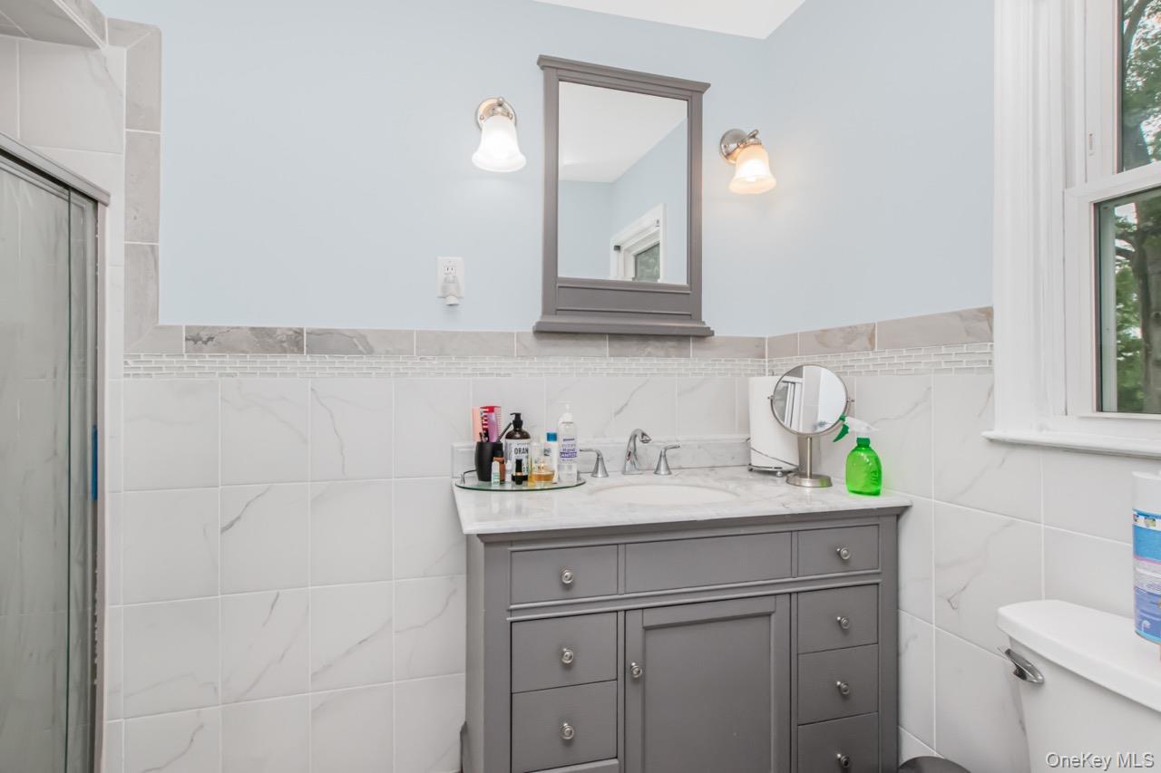 #18 photo, 127 Parkview Road, Elmsford , NY 10523