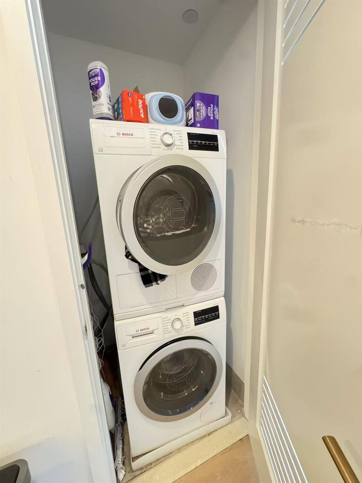 #13 photo, 3 Court Square, クイーンズ区 Long Island City , NY 11101