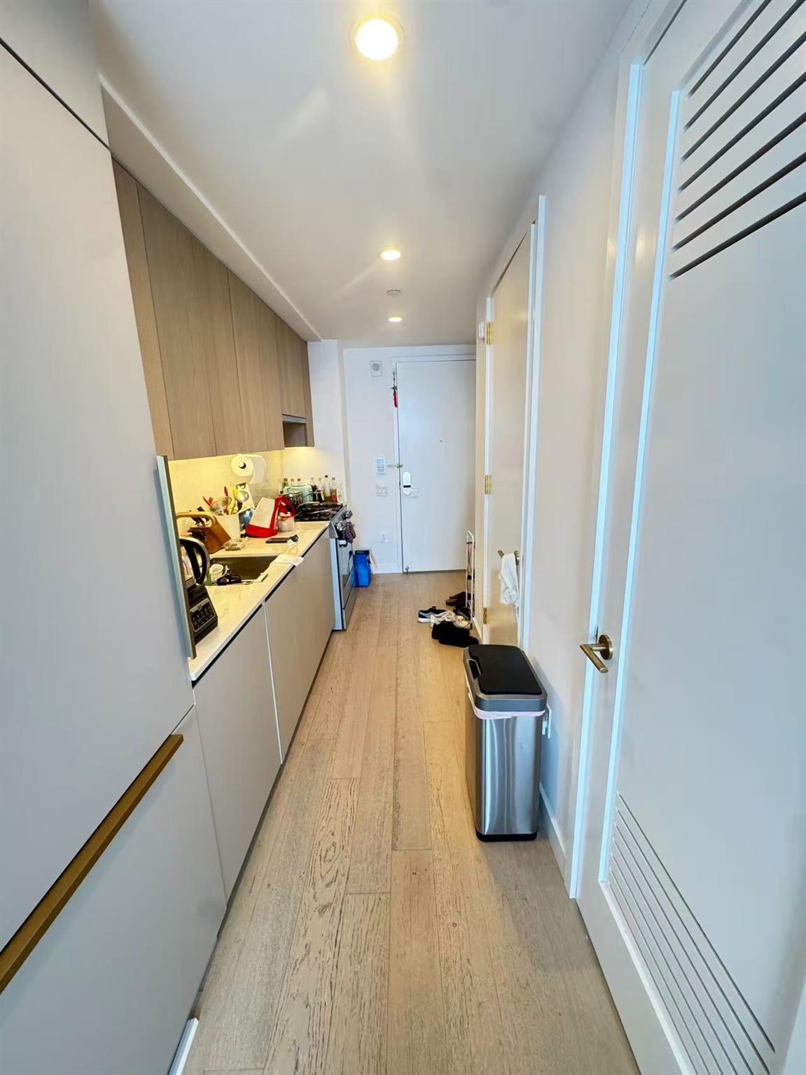 #7 photo, 3 Court Square, クイーンズ区 Long Island City , NY 11101