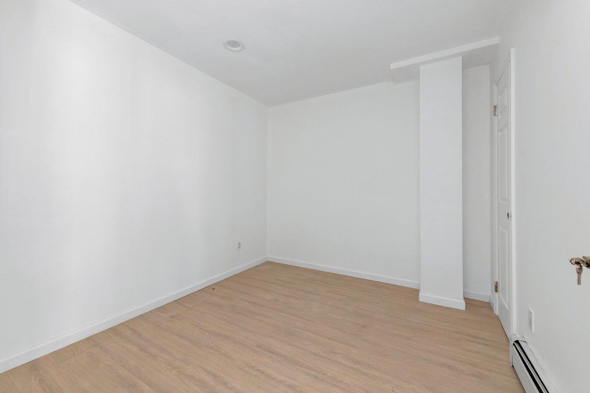 #12 photo, 134-43 Maple Avenue, クイーンズ区 Flushing , NY 11355