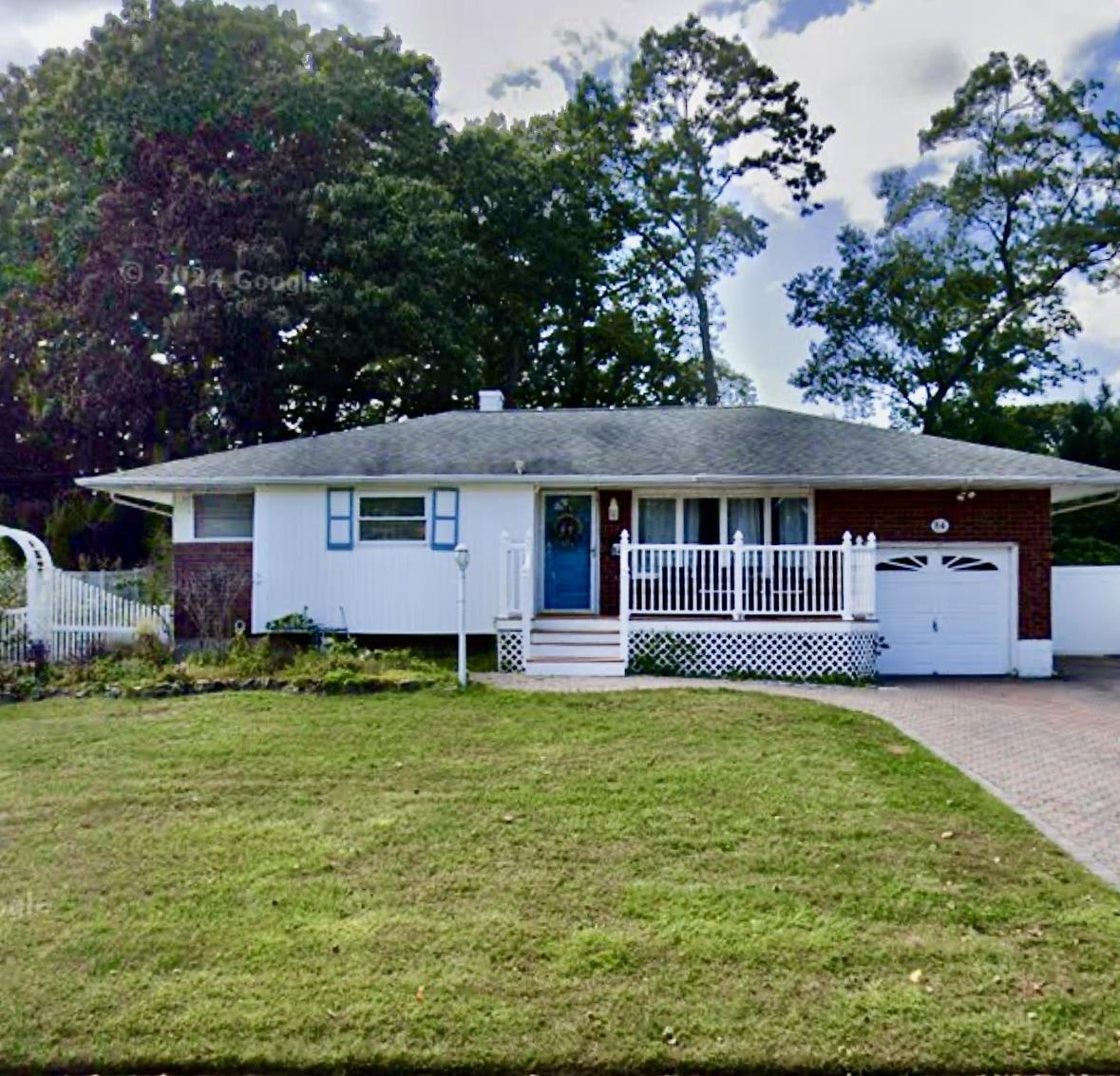 #1 photo, 84 Marie Crescent, Commack , NY 11725