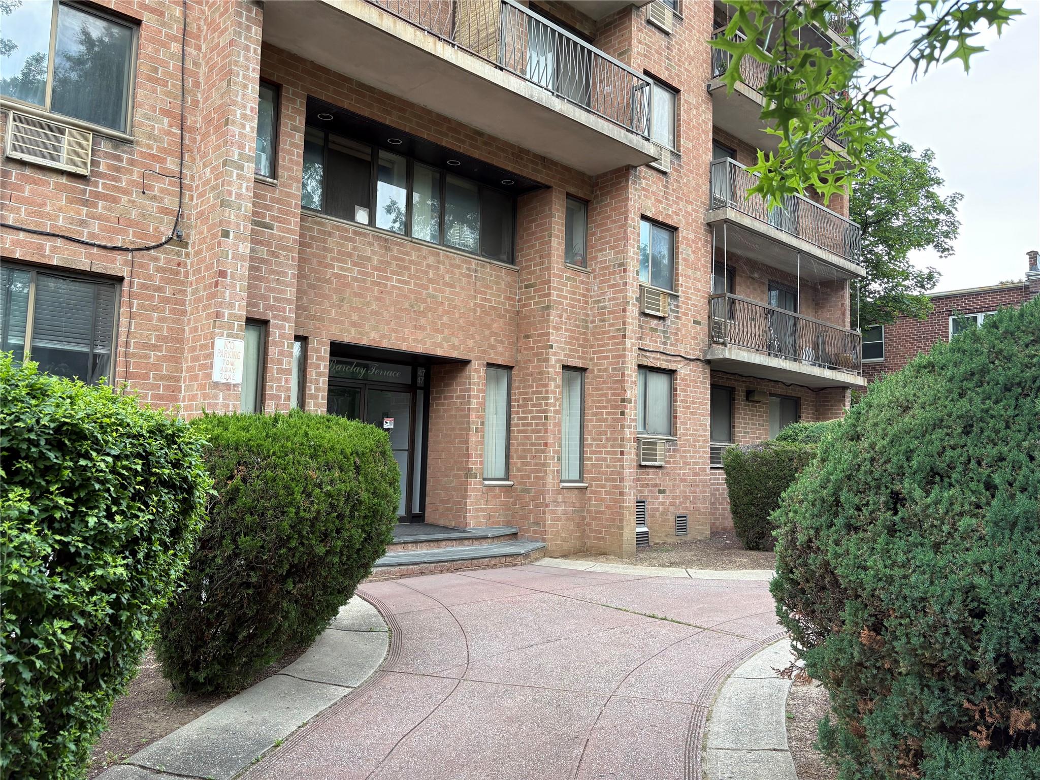 #1 photo, 147-45 Barclay Ave, Flushing , NY 11355