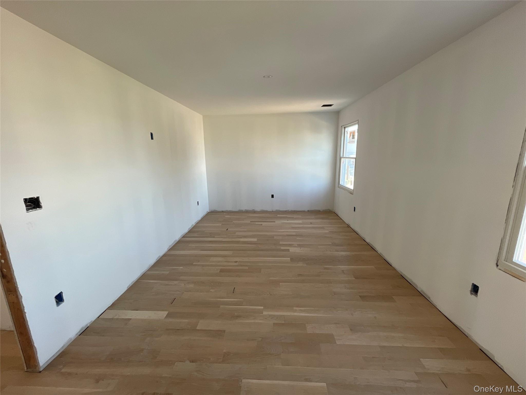 #14 photo, 101 Clocks Boulevard, ナッソー郡 Massapequa , NY 11758