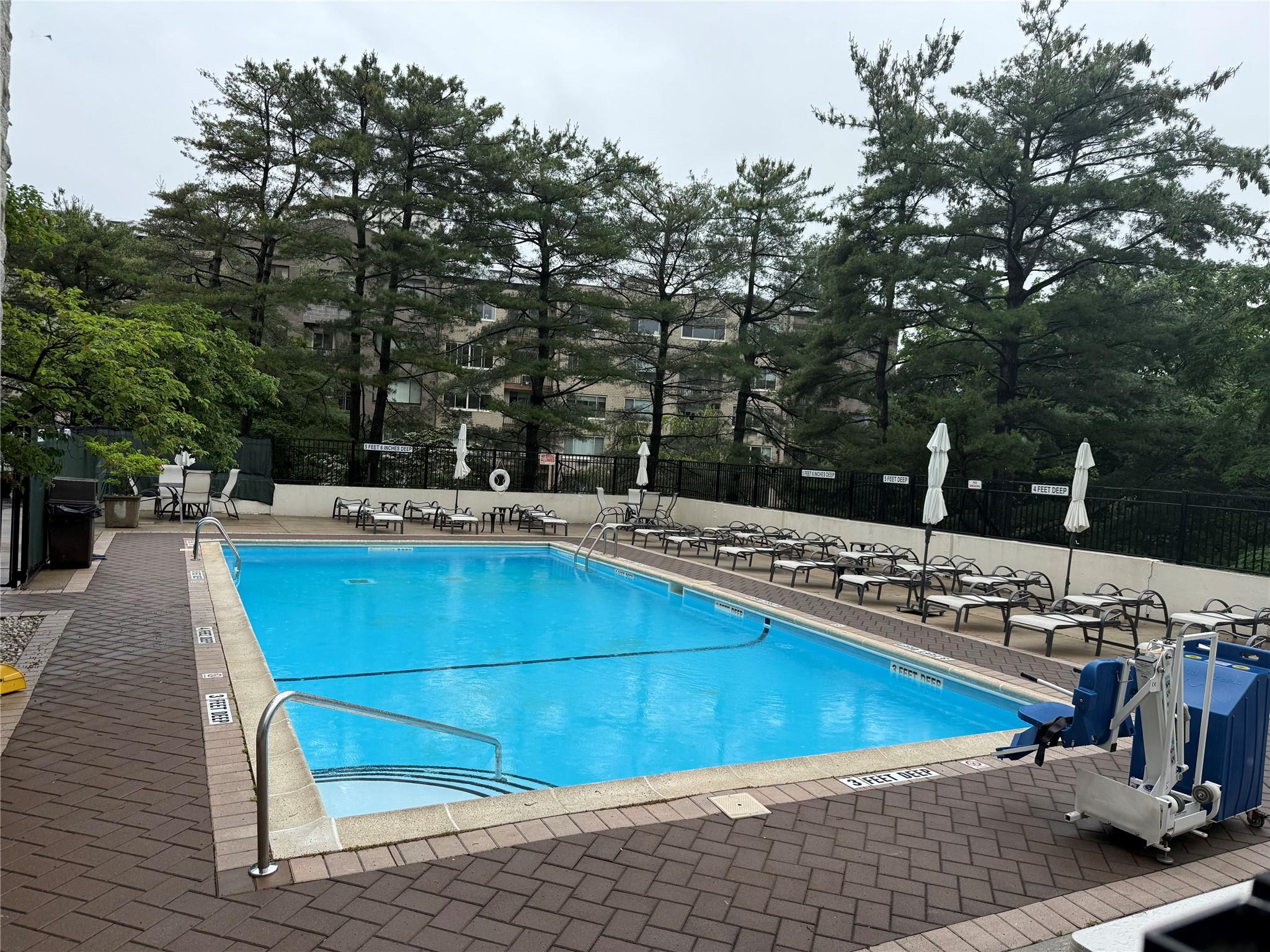 #1 photo, 701 Pelham Road, New Rochelle , NY 10805
