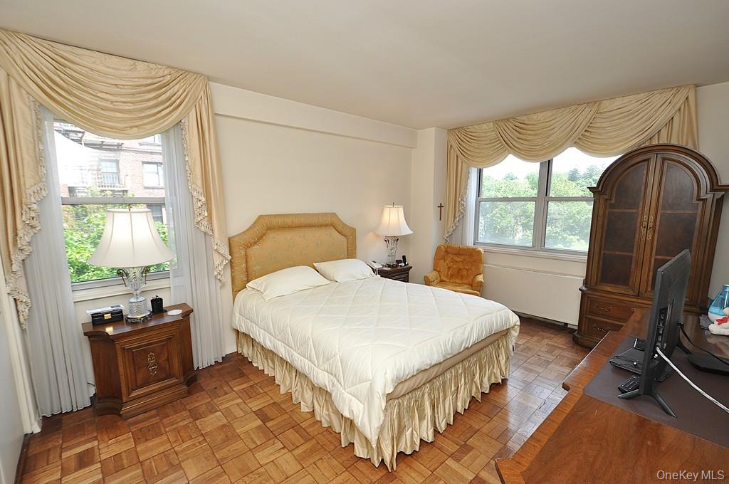 #18 photo, 230 Garth Road, Scarsdale , NY 10583