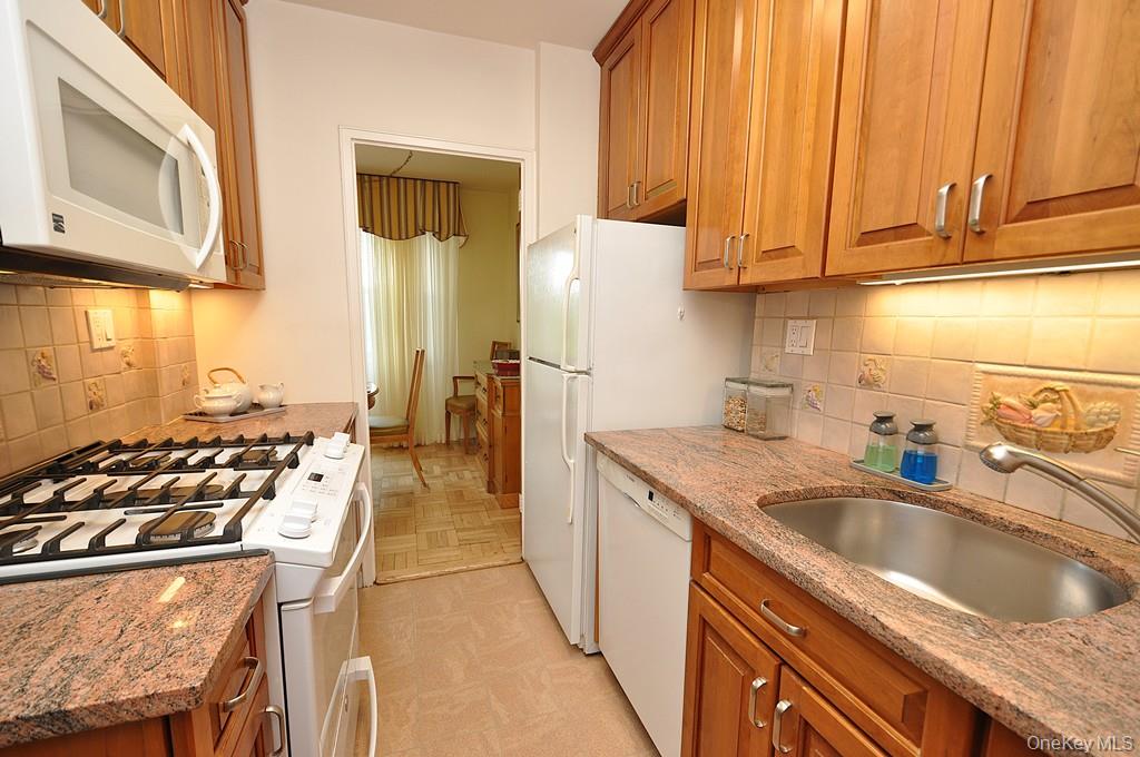 #5 photo, 230 Garth Road, Scarsdale , NY 10583