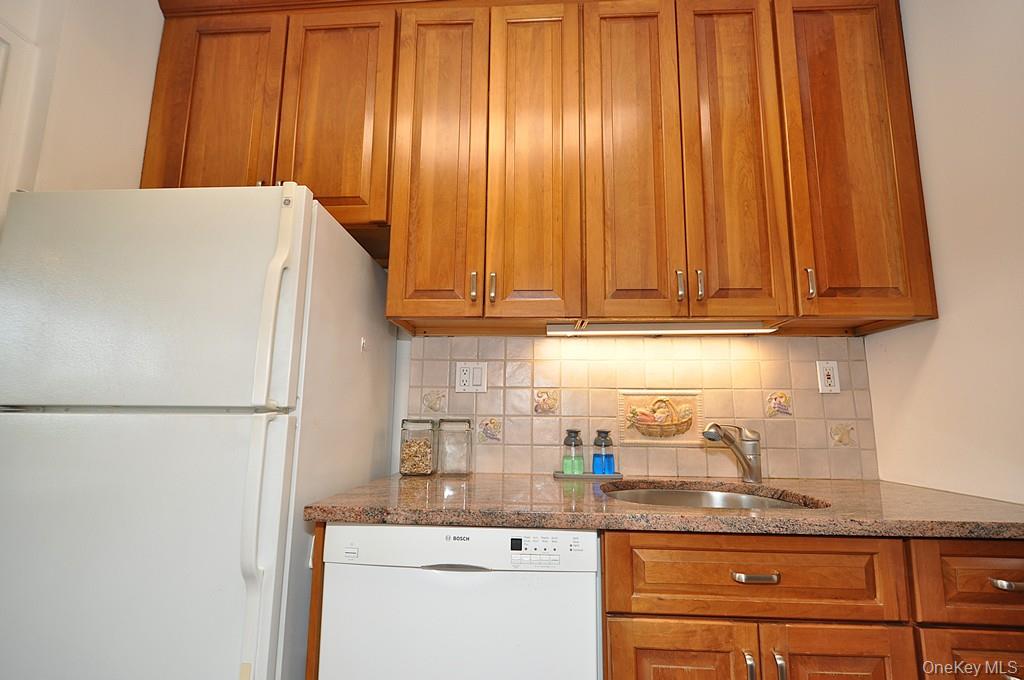 #8 photo, 230 Garth Road, Scarsdale , NY 10583