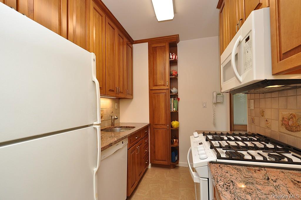 #9 photo, 230 Garth Road, Scarsdale , NY 10583