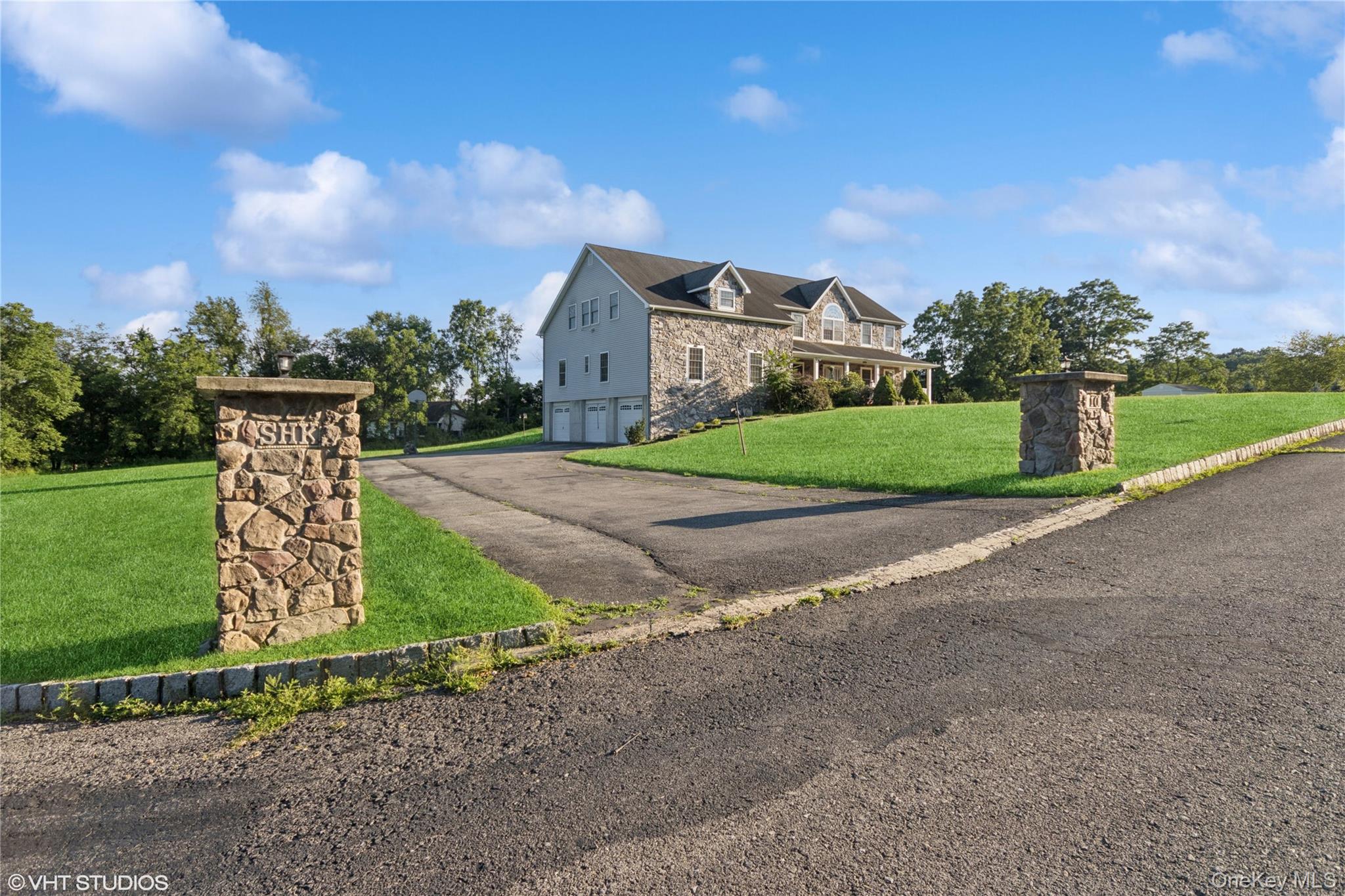 #3 photo, 10 Willys Court, Rock Tavern , NY 12575