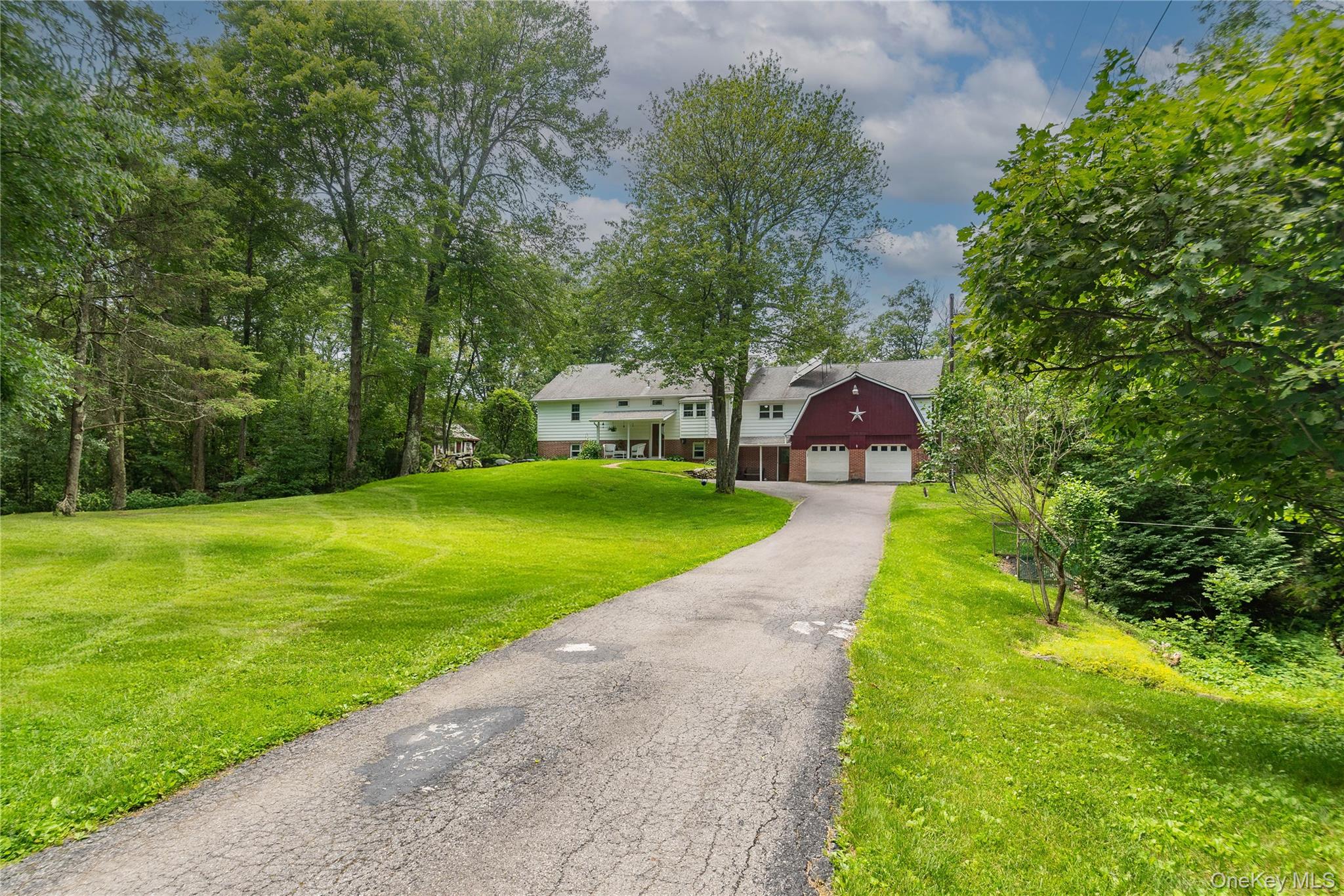 #4 photo, 89 Birch Drive, Pleasant Valley , NY 12569