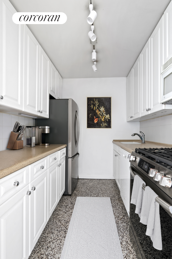 #7 photo, 200 E 90TH Street, マンハッタン Yorkville , NY 10128