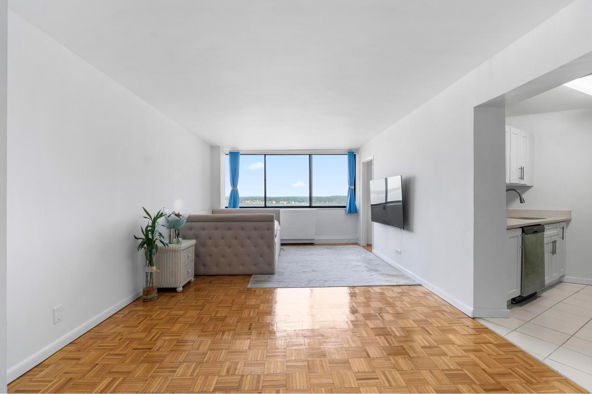 #4 photo, 2 BAY CLUB Drive, Bay Terrace , NY 11360