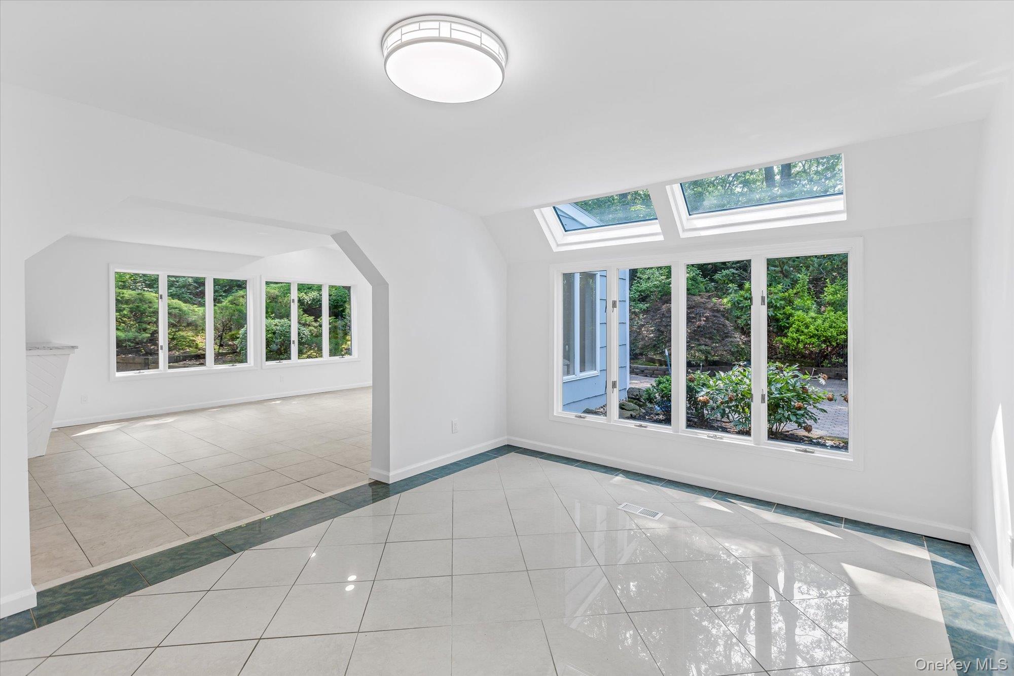 #15 photo, 2 Westbourne Lane, サフォーク郡 Melville , NY 11747