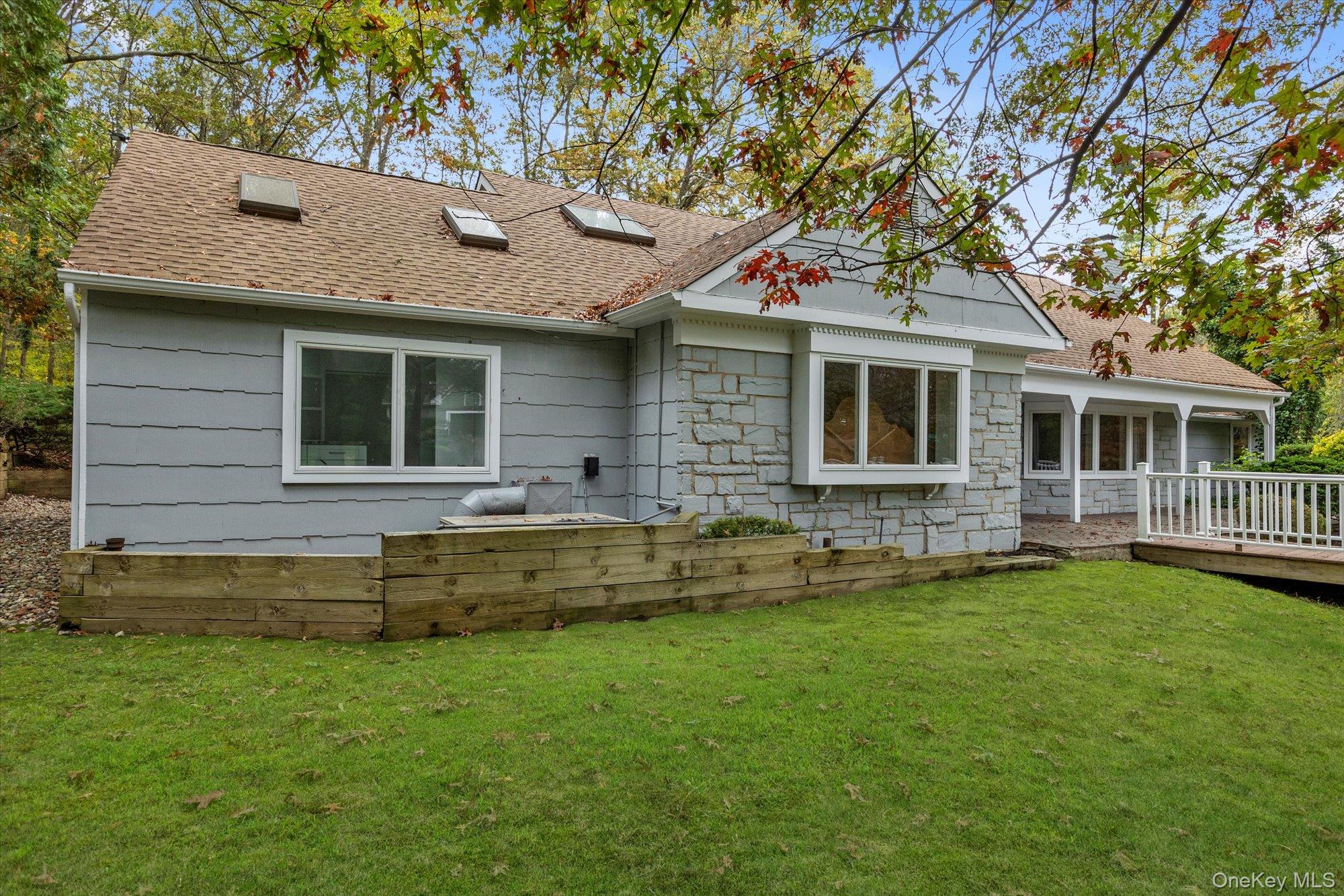 #2 photo, 2 Westbourne Lane, サフォーク郡 Melville , NY 11747