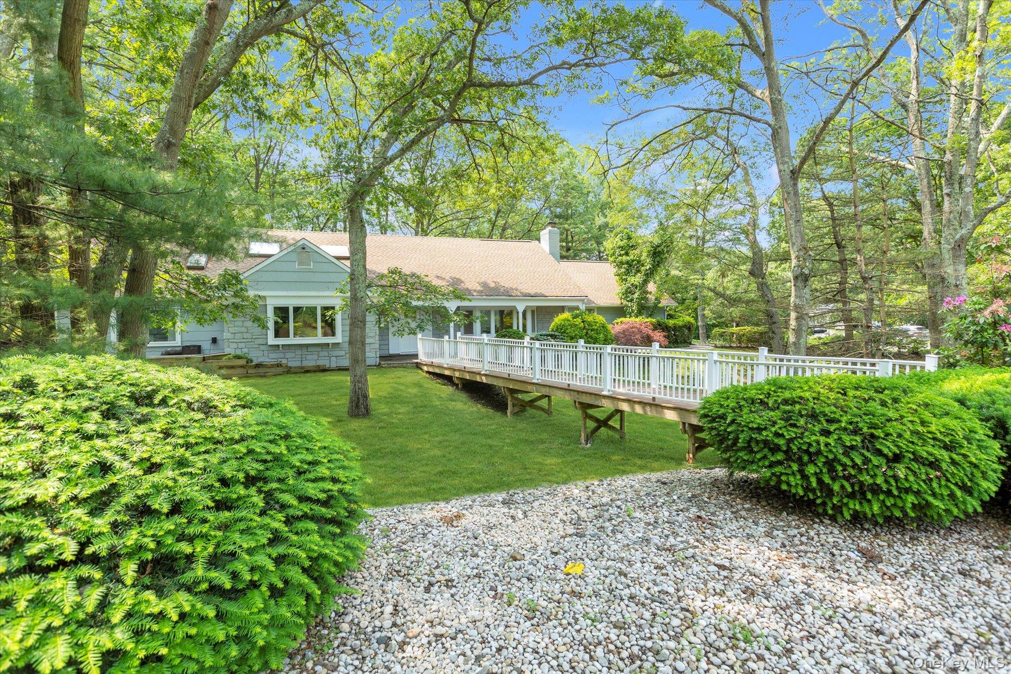 #4 photo, 2 Westbourne Lane, サフォーク郡 Melville , NY 11747