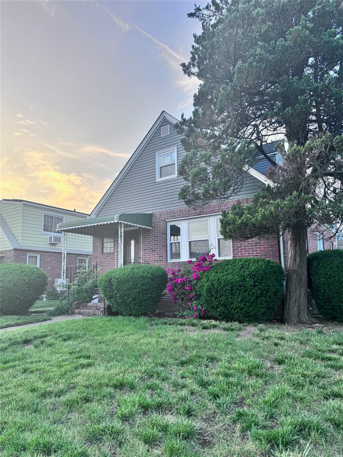 #2 photo, 23319 118th Avenue, クイーンズ区 Cambria Heights , NY 11411