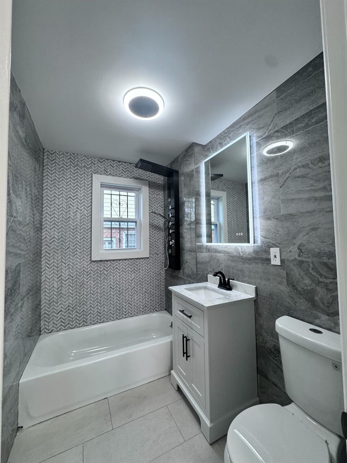 #6 photo, 23319 118th Avenue, クイーンズ区 Cambria Heights , NY 11411