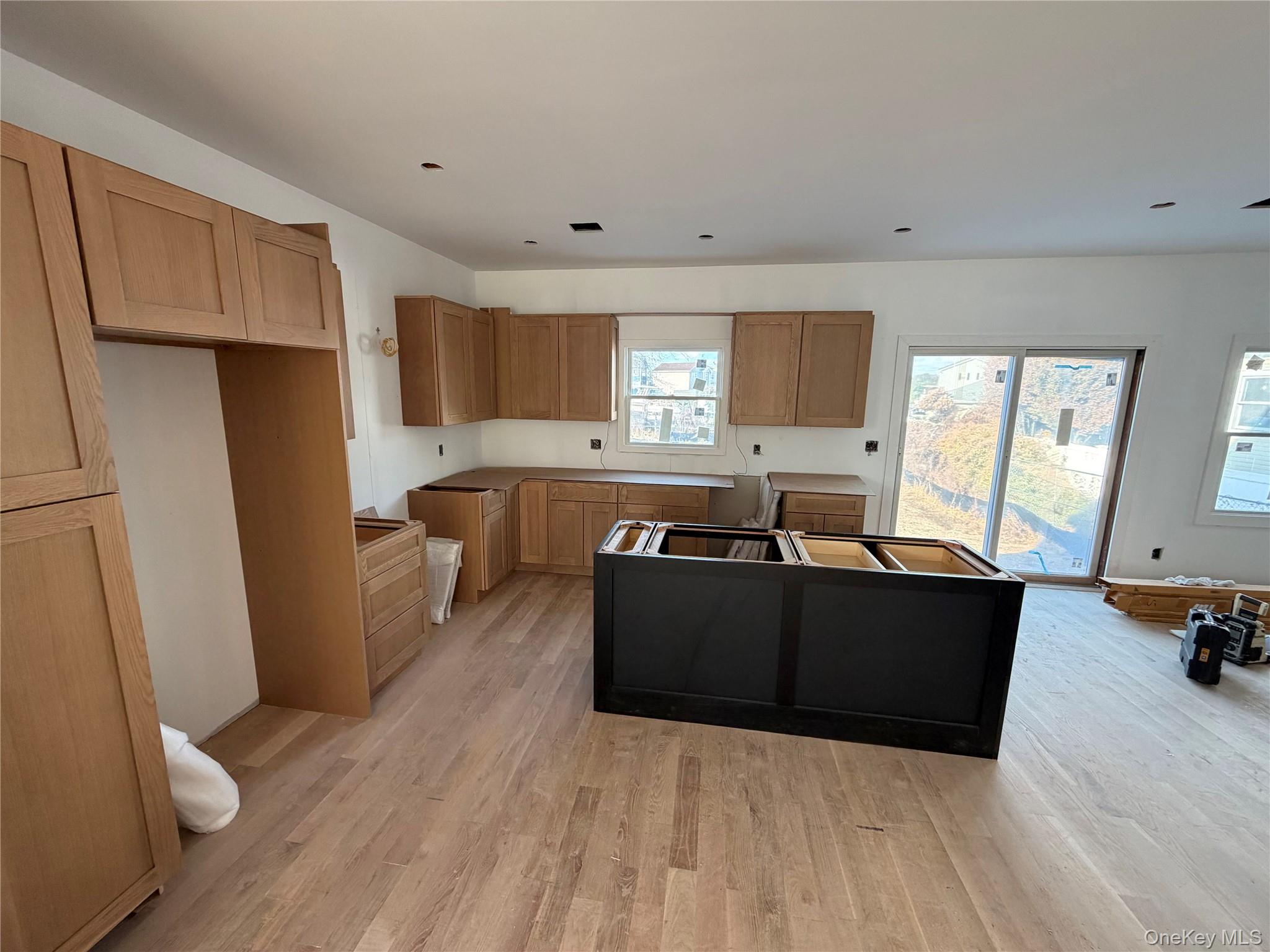 #2 photo, 103 Clocks Boulevard, ナッソー郡 Massapequa , NY 11758