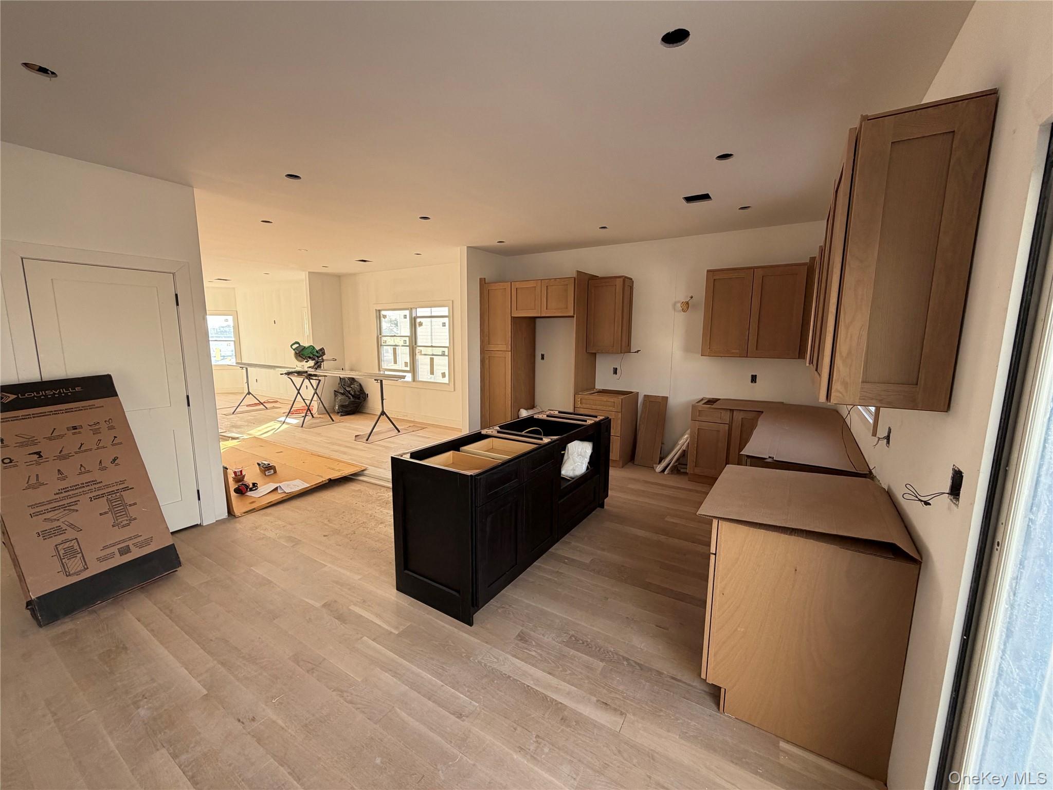 #5 photo, 103 Clocks Boulevard, ナッソー郡 Massapequa , NY 11758