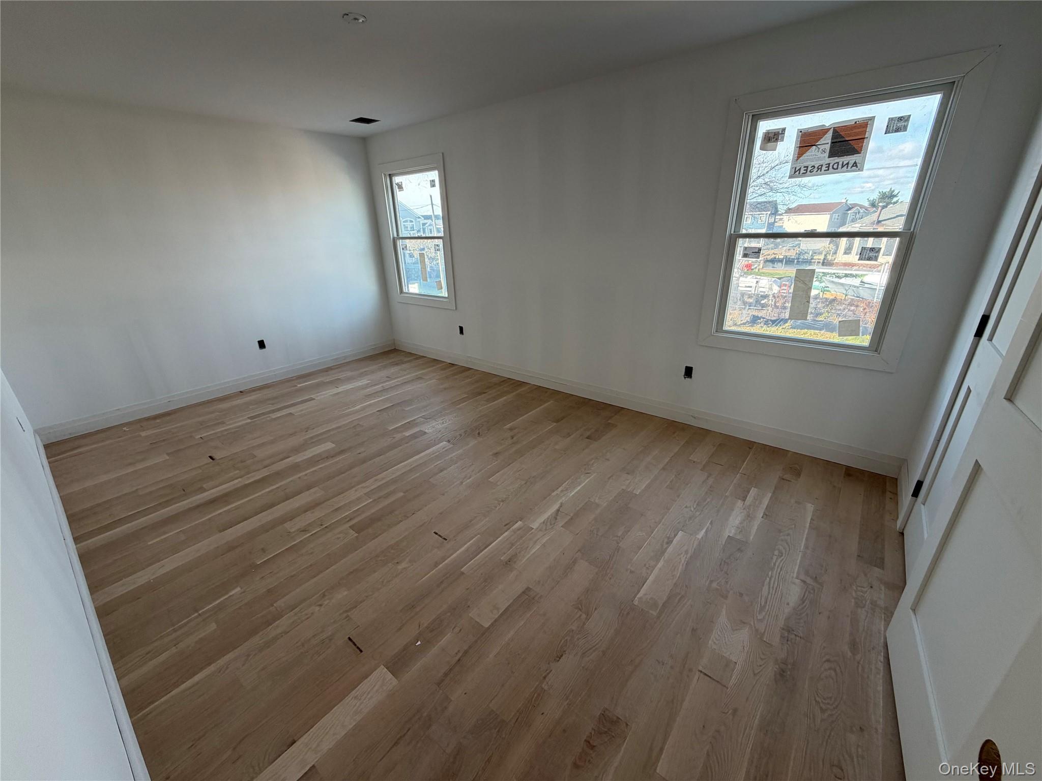 #8 photo, 103 Clocks Boulevard, ナッソー郡 Massapequa , NY 11758