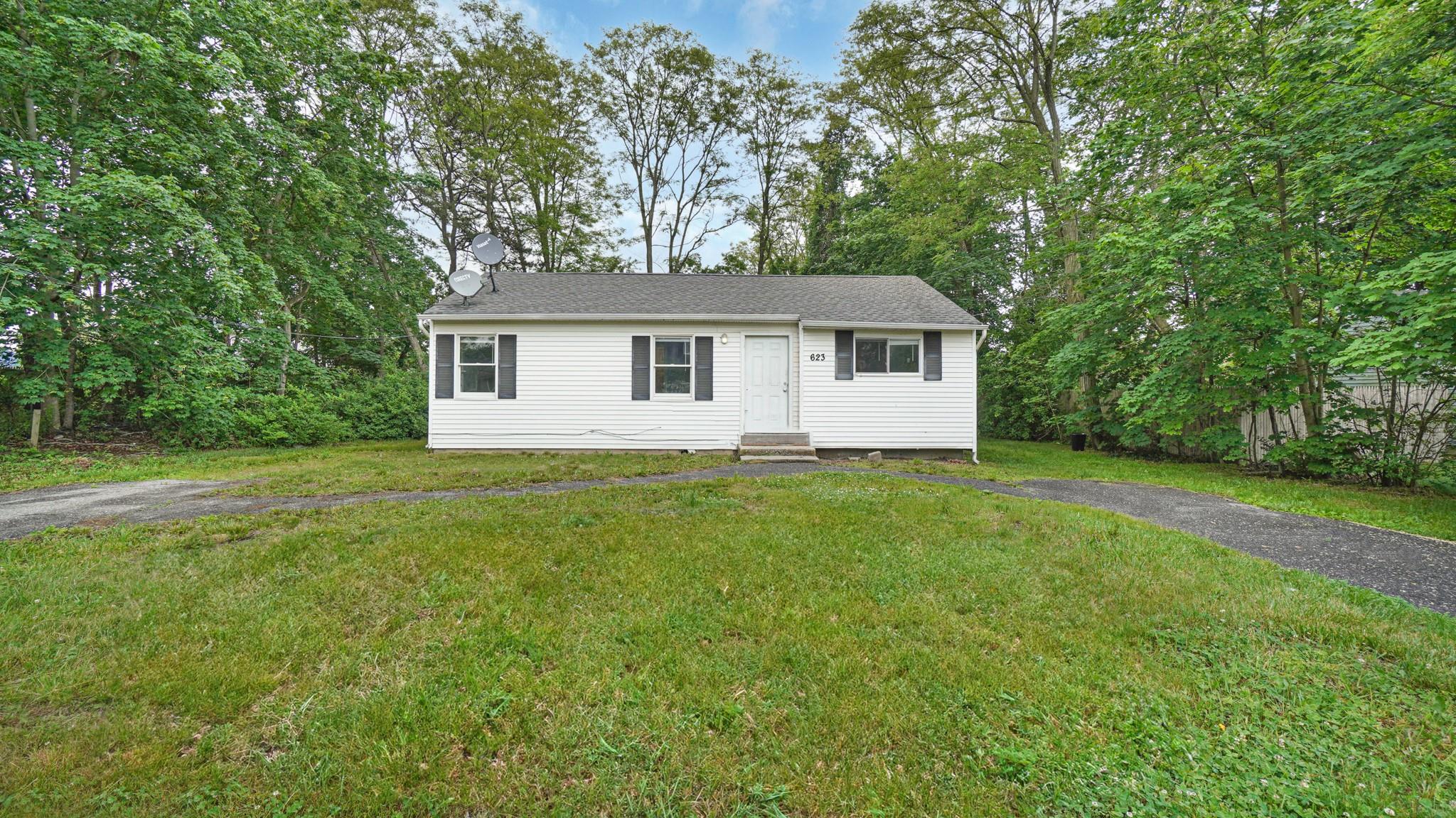 #1 photo, 623 Meade Avenue, Bellport , NY 11713