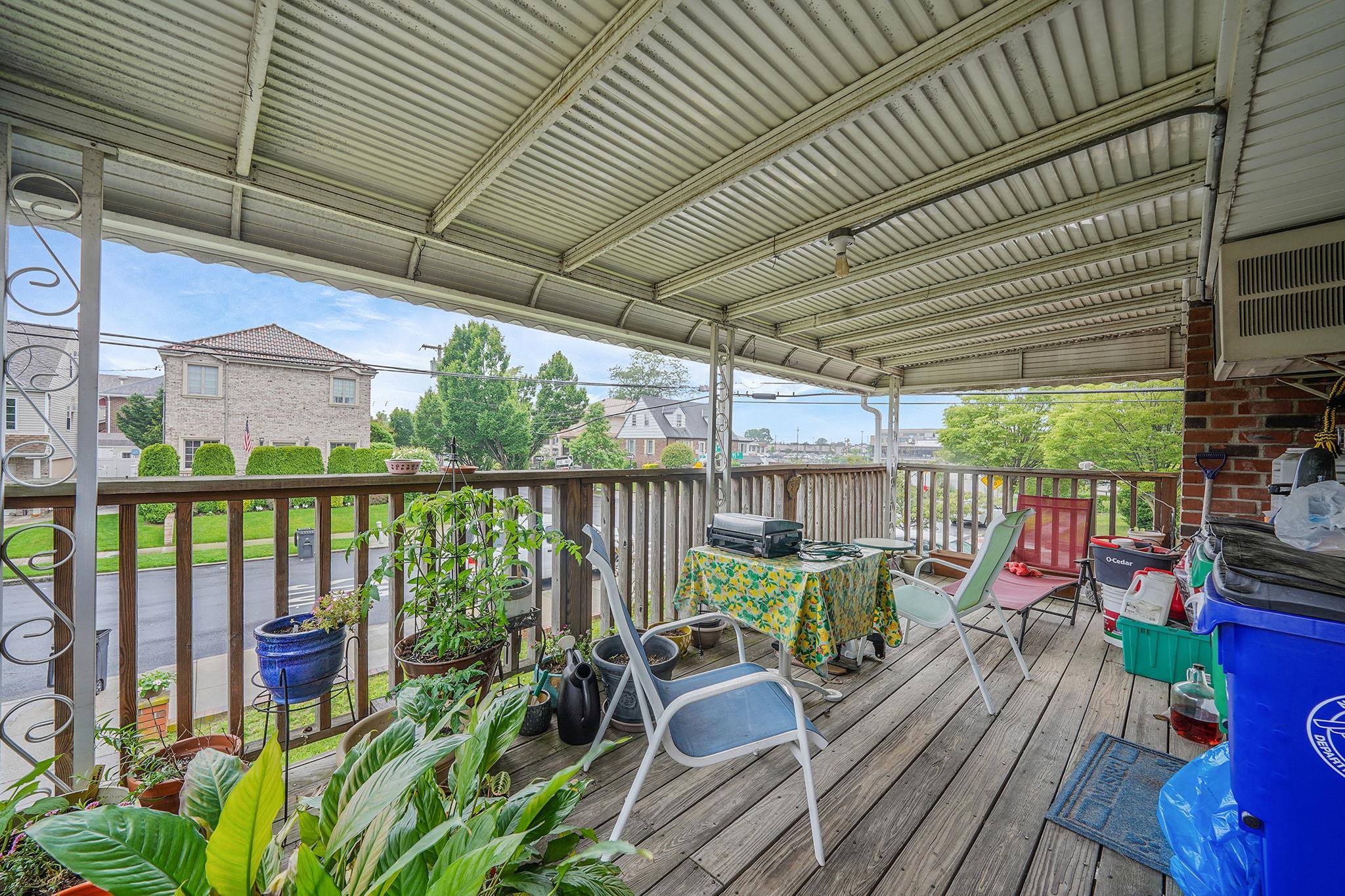 #12 photo, 15951 160th Avenue, Howard Beach , NY 11414