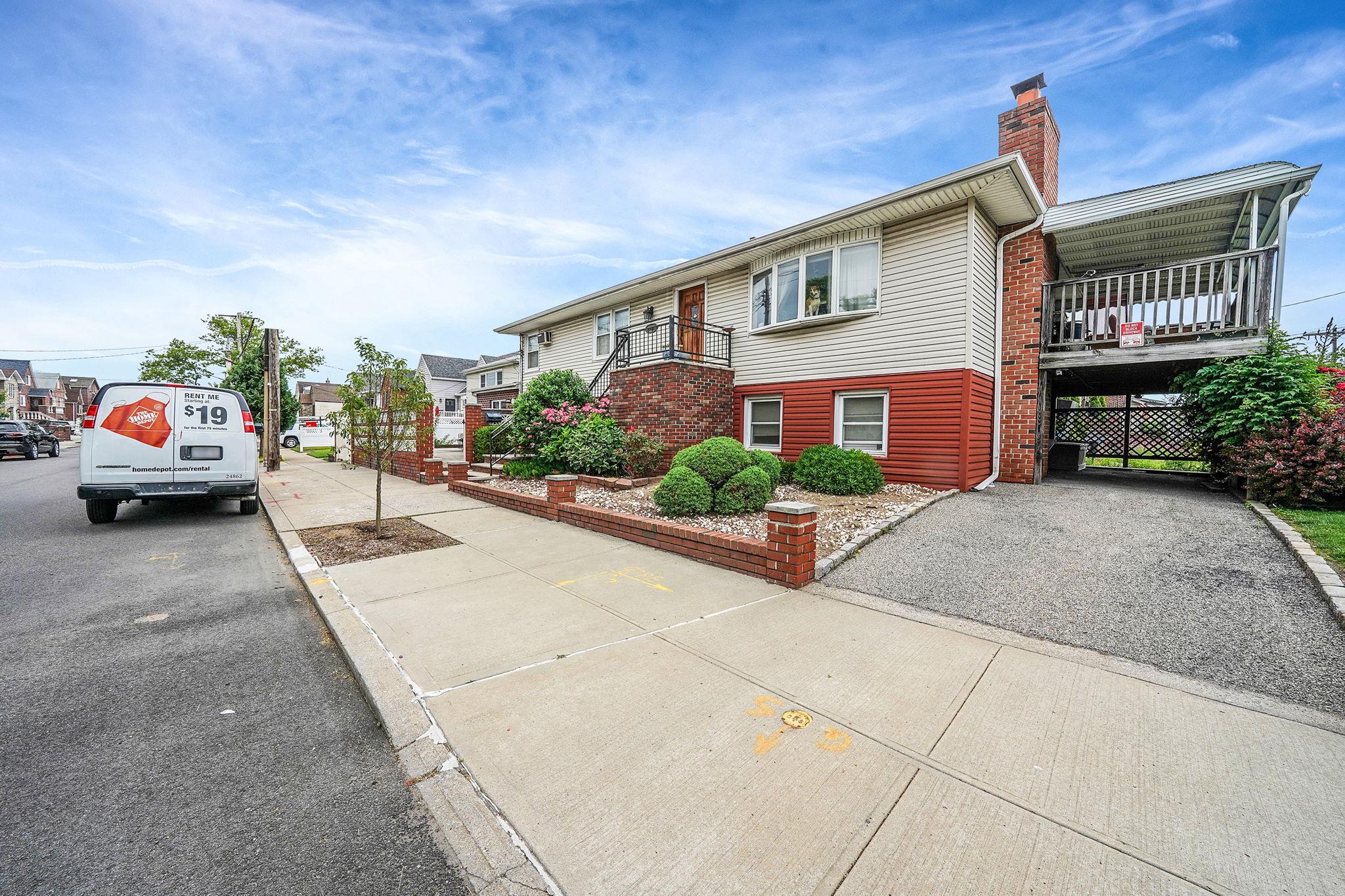 #3 photo, 15951 160th Avenue, Howard Beach , NY 11414