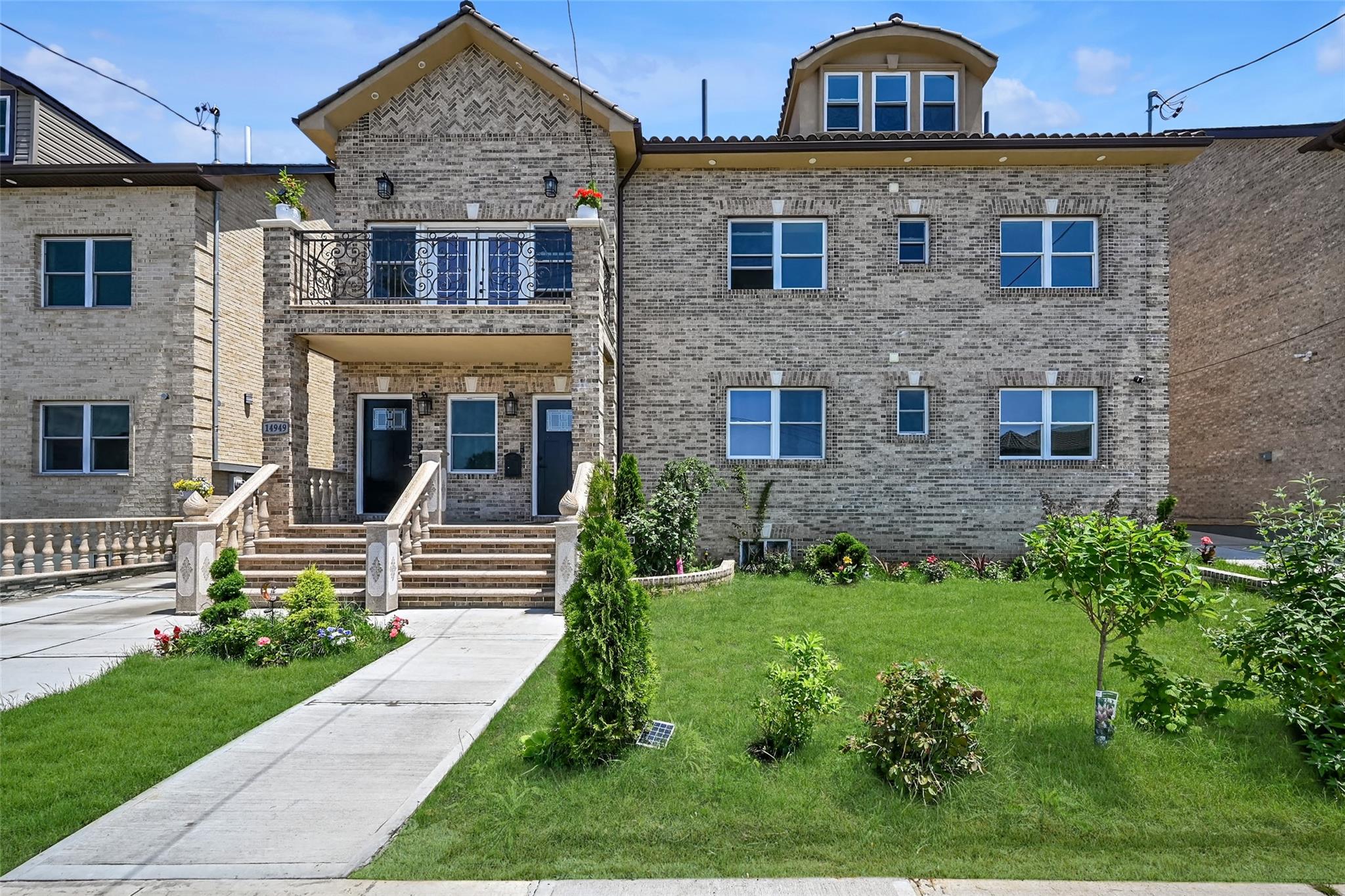 #1 photo, 149-49 Hawtree Street, Ozone Park , NY 11417