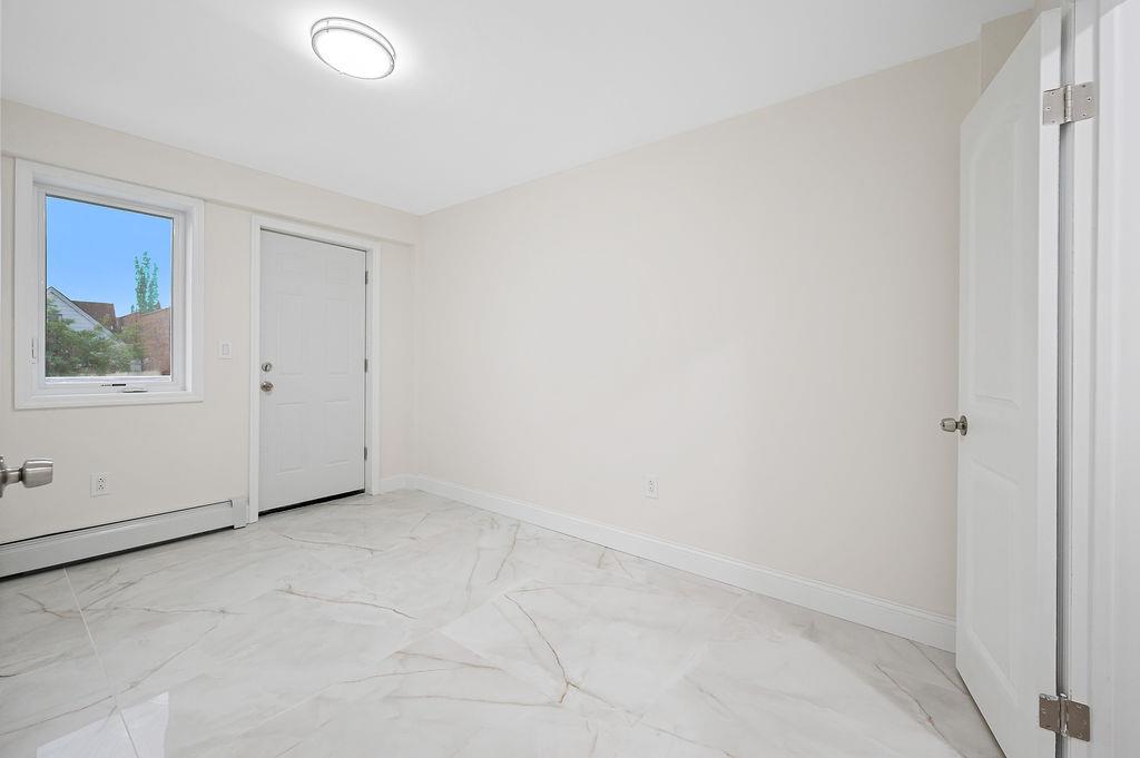 #7 photo, 10605 49th Avenue, クイーンズ区 Corona , NY 11368