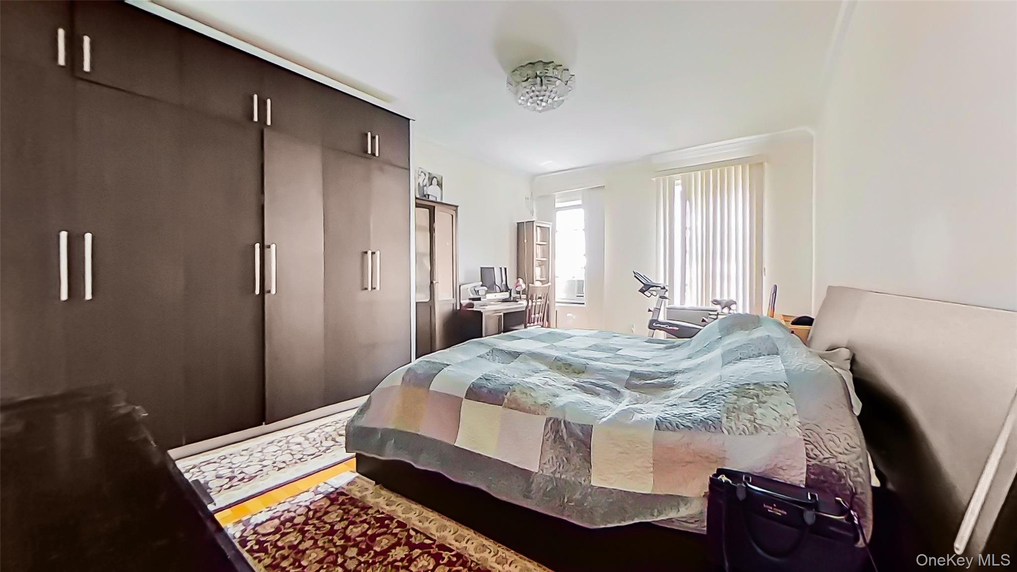 #15 photo, 83-44 LEFFERTS Boulevard, クイーンズ区 Kew Gardens , NY 11415