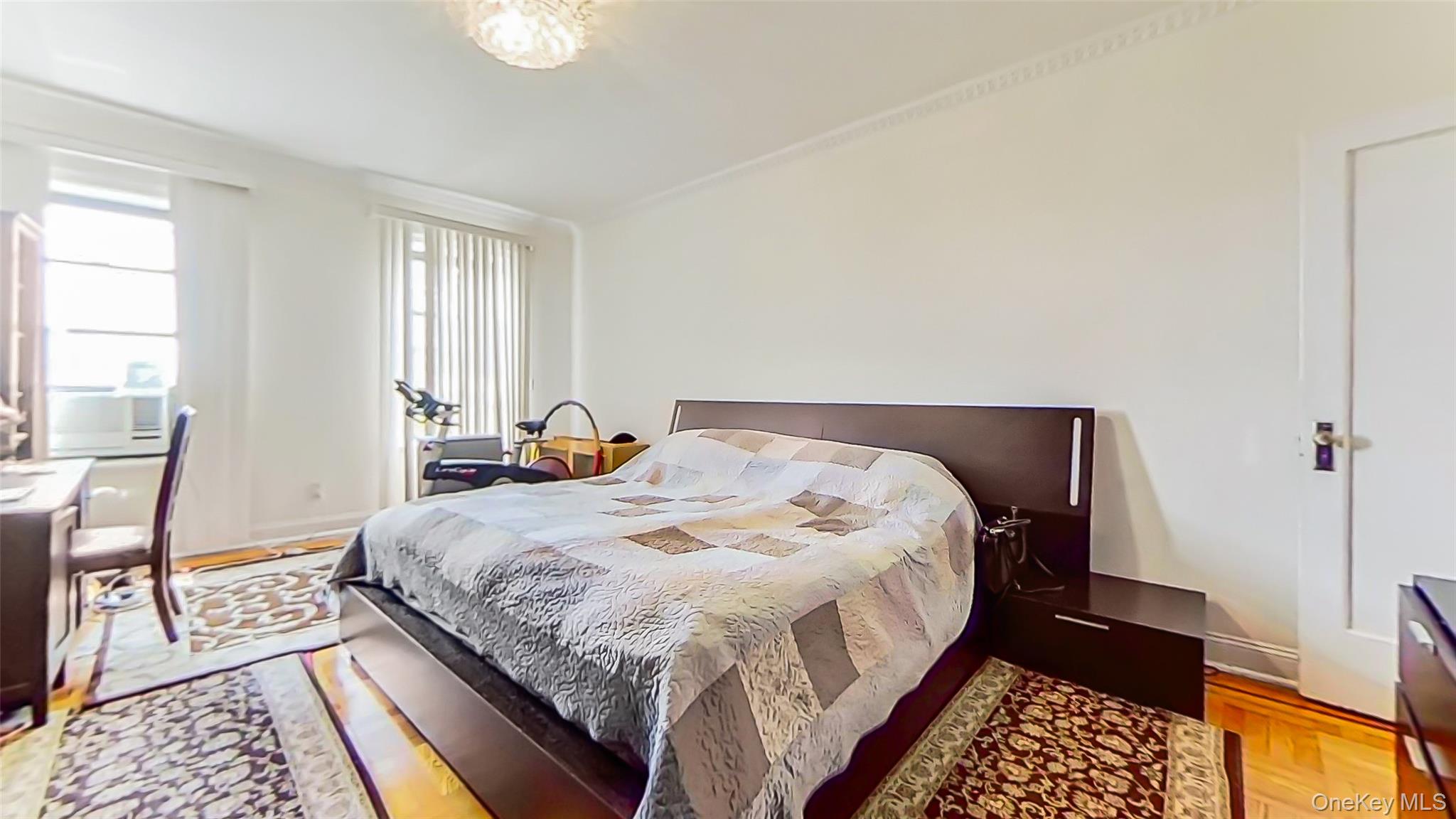 #16 photo, 83-44 LEFFERTS Boulevard, クイーンズ区 Kew Gardens , NY 11415