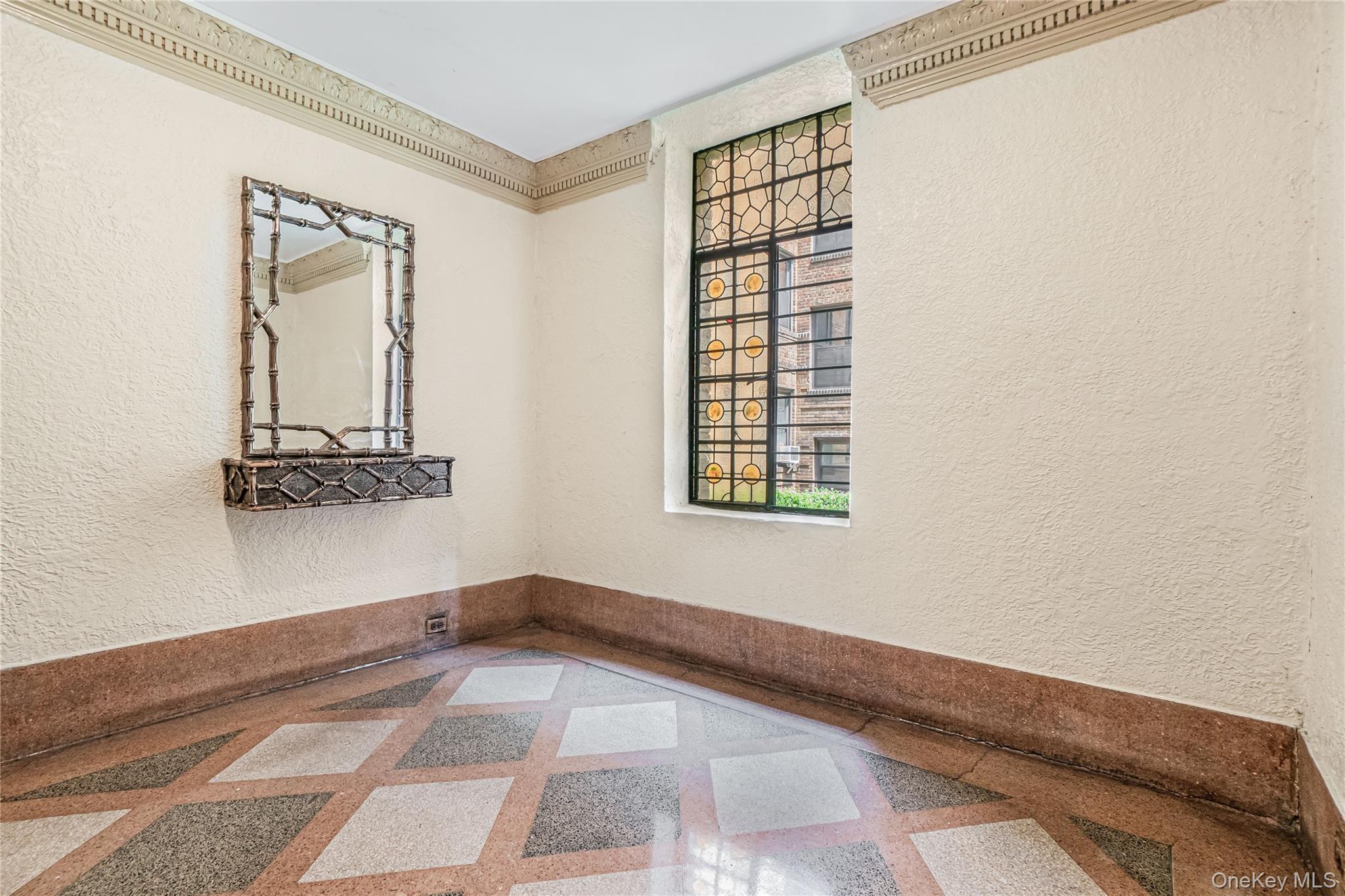 #5 photo, 83-44 LEFFERTS Boulevard, クイーンズ区 Kew Gardens , NY 11415